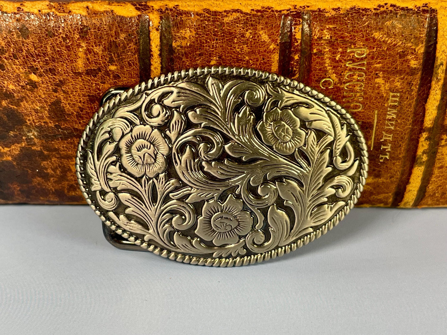 Cool 2.5 inch wide belt buckle with flower design great price and great gift