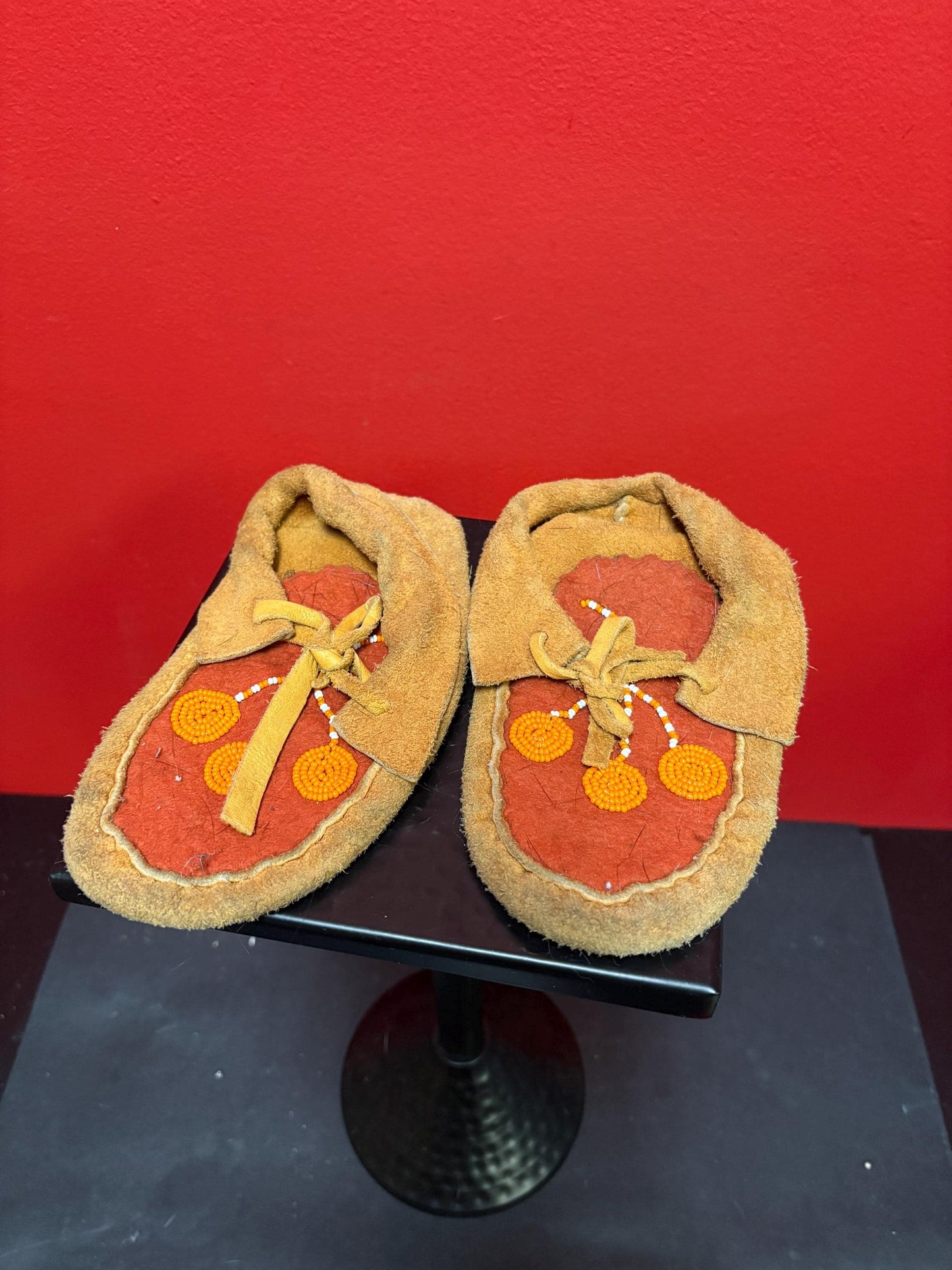 Beautiful indigenous first nations leather and beaded moccasin shoes - 7.5 inches long  probably decoration  great price
