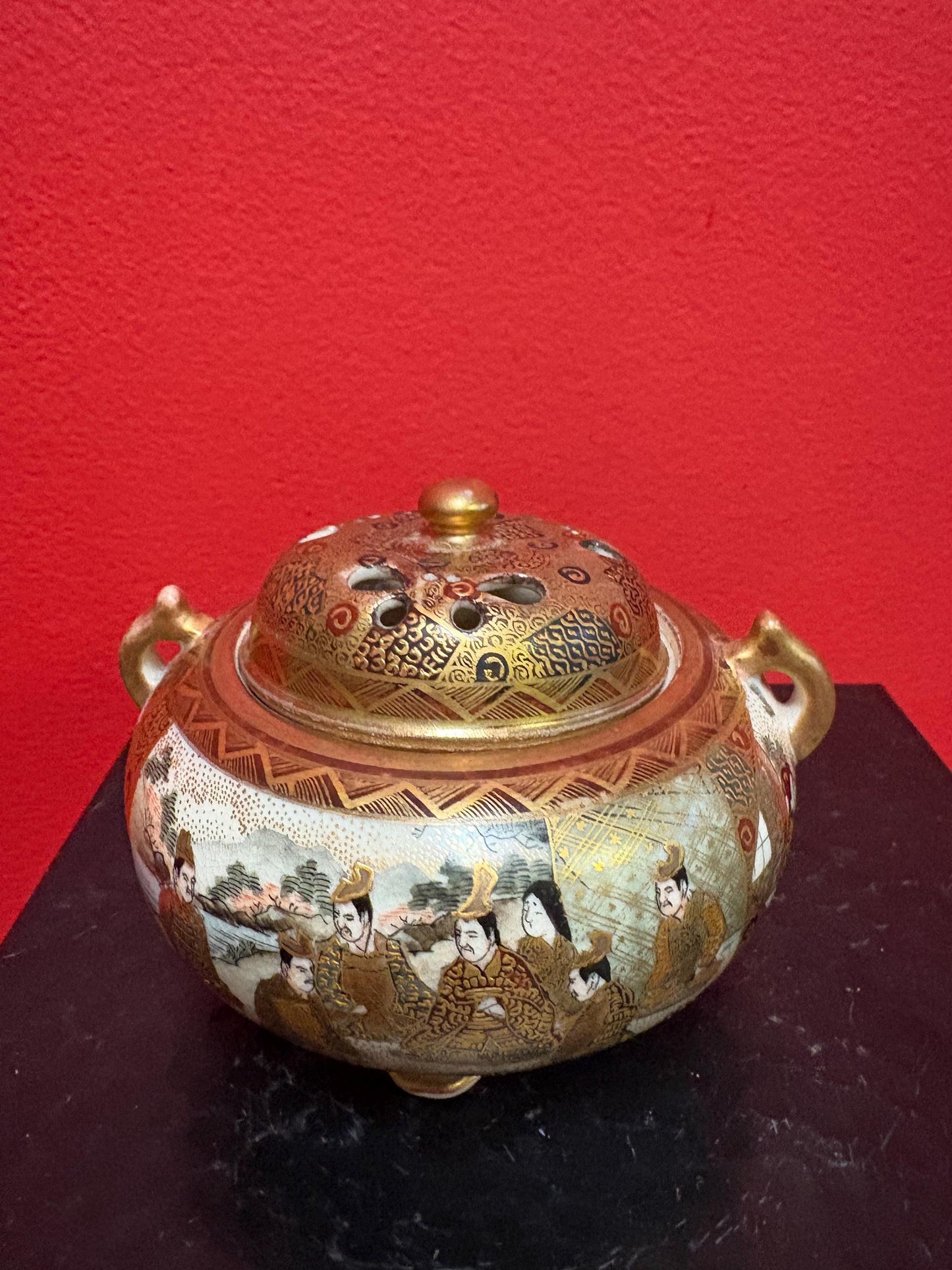 Lovely antique Japanese signed detailed Satsuma 4 x 4 lidded jar    wonderful piece  in mint condition  Collector take notice