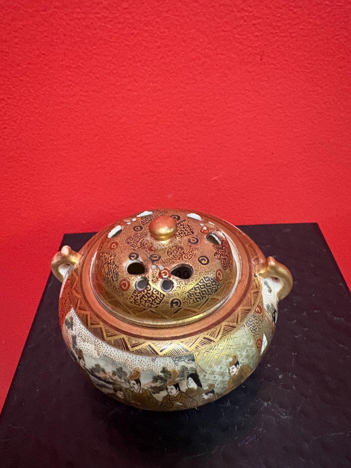 Lovely antique Japanese signed detailed Satsuma 4 x 4 lidded jar    wonderful piece  in mint condition  Collector take notice