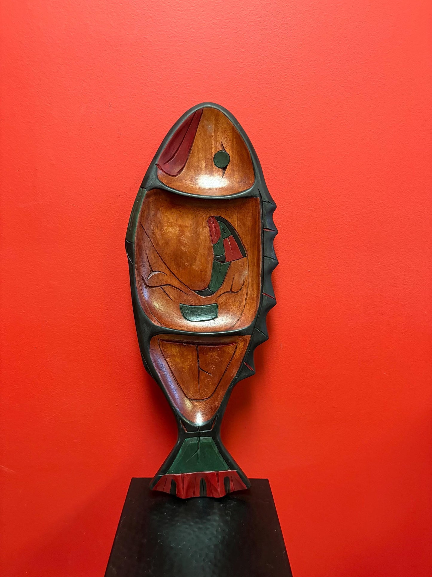 Beautiful Canadian indigenous first nations pacific West Coast Frank and Dora Frenchie salmon shaped feast bowl - 19 x 7 wide A