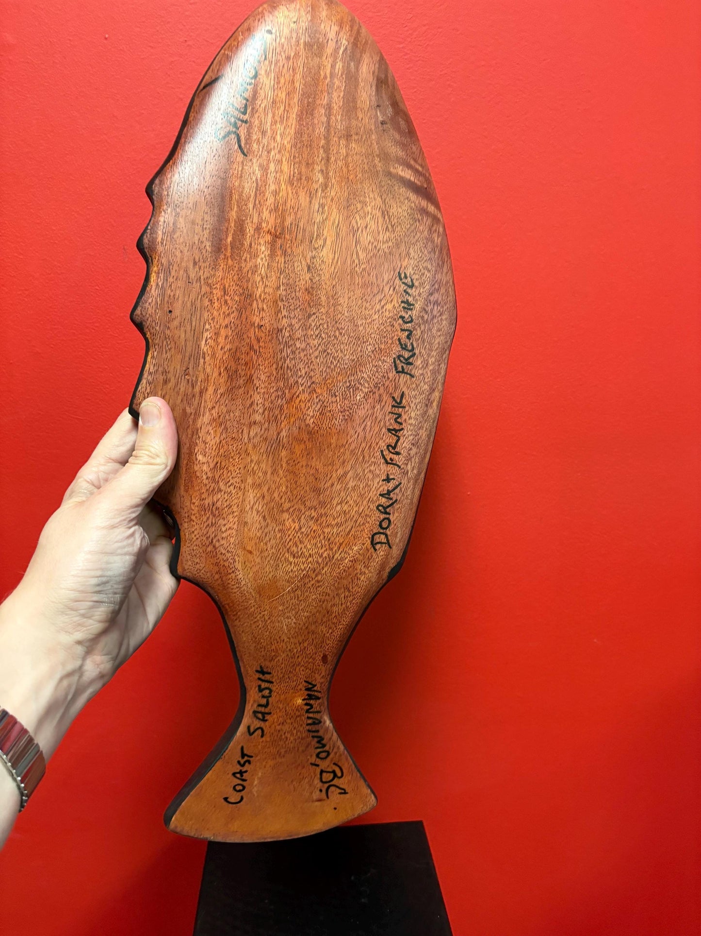 Beautiful Canadian indigenous first nations pacific West Coast Frank and Dora Frenchie salmon shaped feast bowl - 19 x 7 wide A