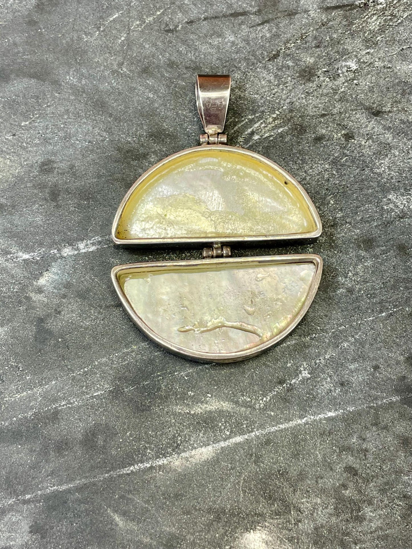 A Lovely 2 inch Silver and Abalone Pendant perfect gift