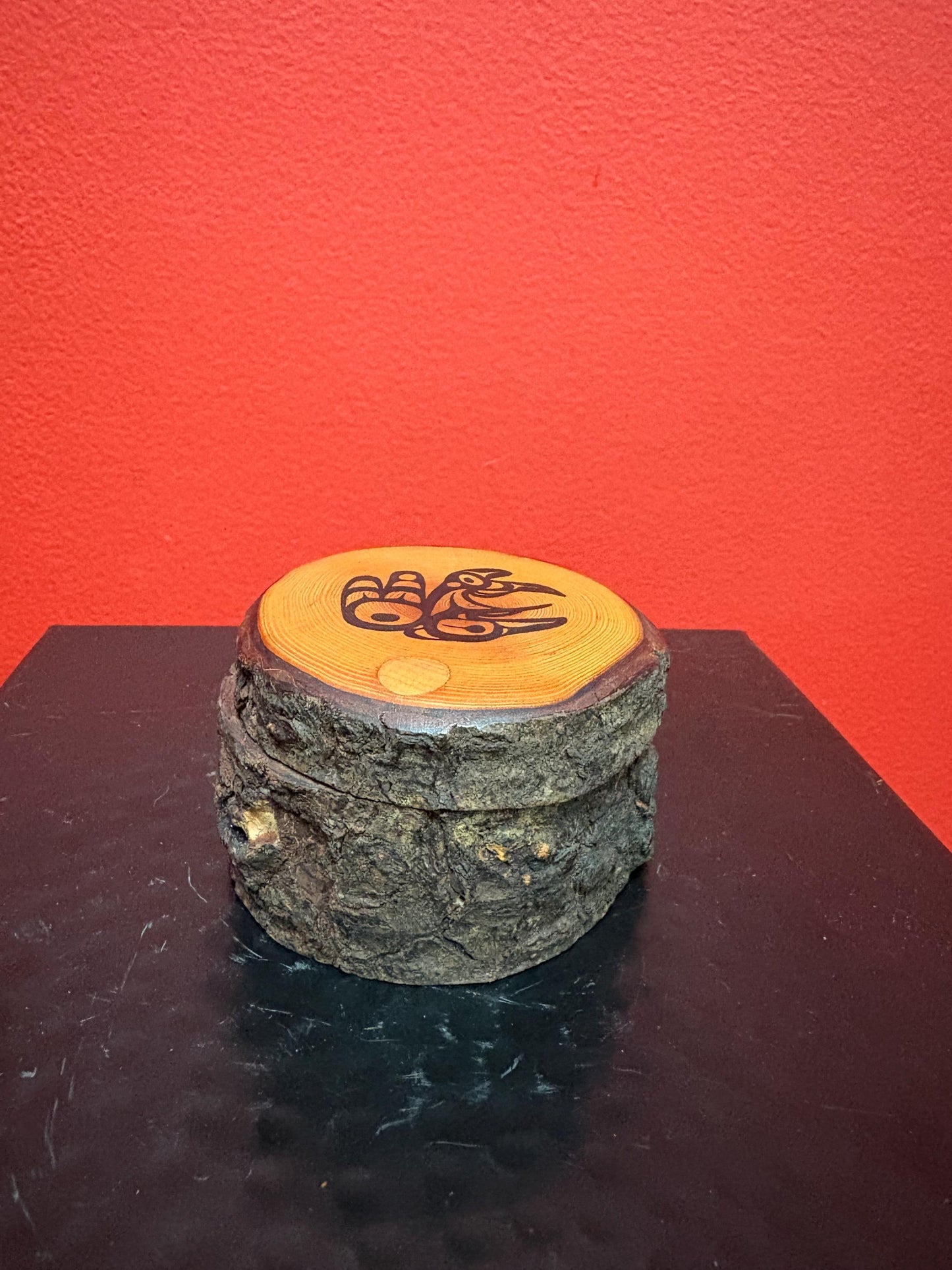 Indigenous Vancouver Island Live Edgewood Native box by Bill Helin  great condition and perfect gift