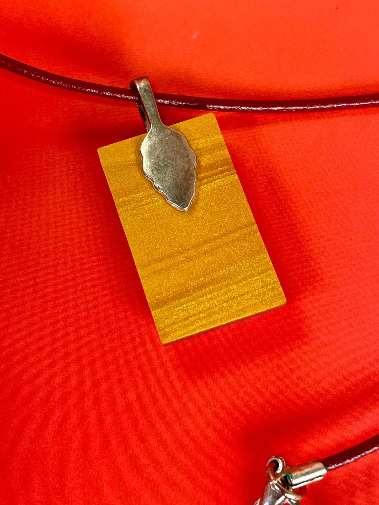 Lot of 2 Asian design Pendant Necklaces