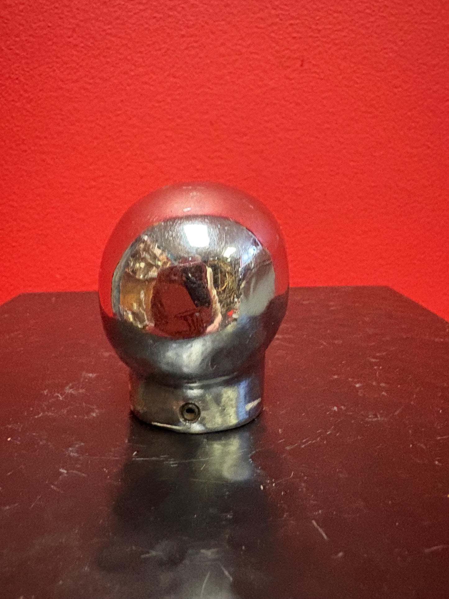 Amazing vintage American chrome 2.4 inch high stick shift handle in the shape of a skull  crazy cool and very heavy