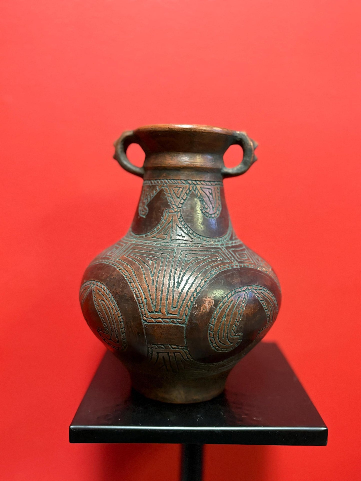 Antique South American Brazilian ARTSOUZA signed pottery vase in great condition  magnificent piece  9 inches high