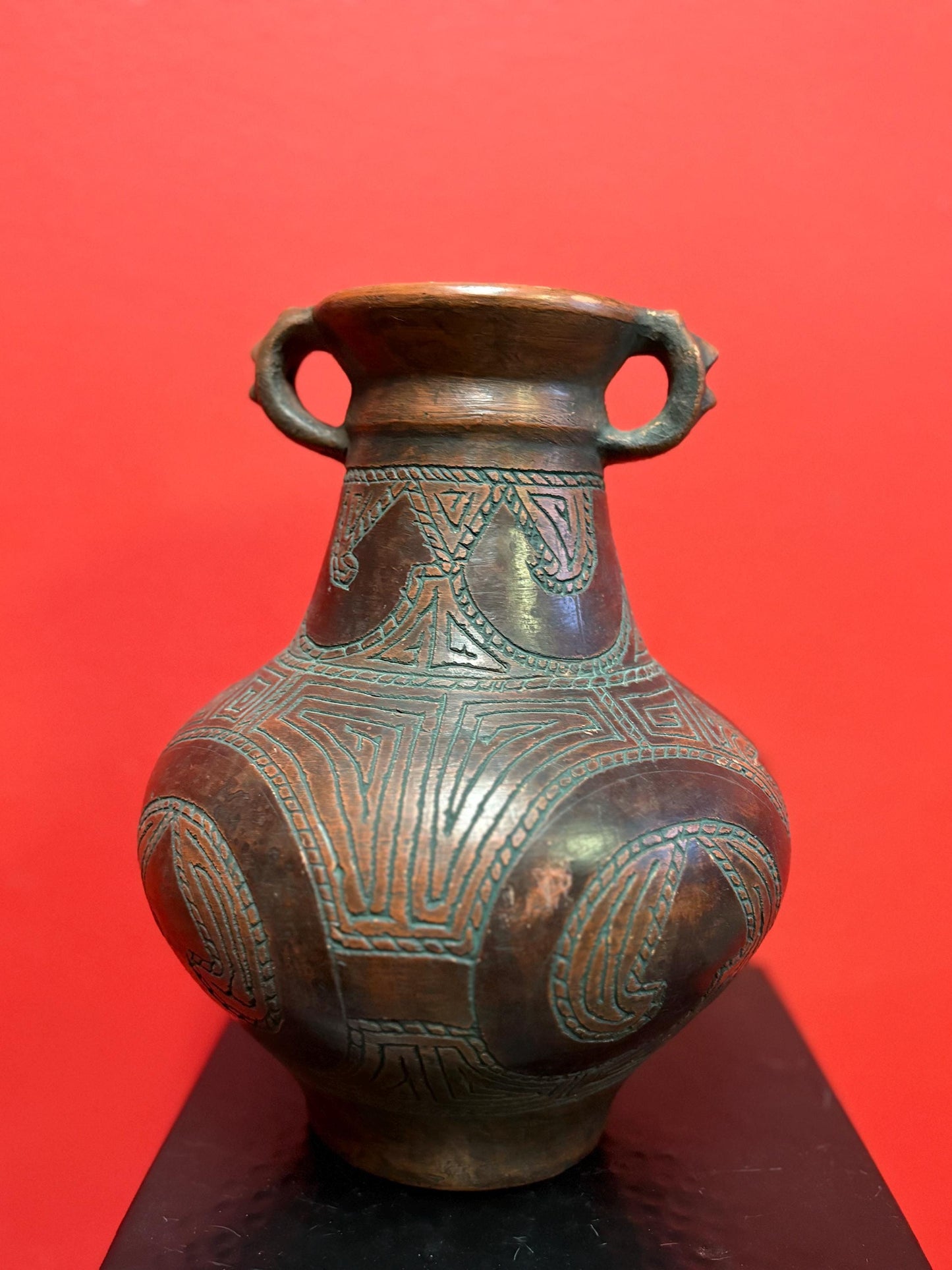 Antique South American Brazilian ARTSOUZA signed pottery vase in great condition  magnificent piece  9 inches high