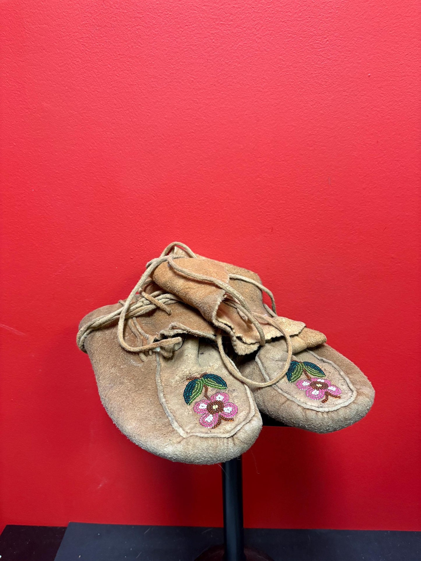 Beautiful antique indigenous, first nations, leather and beaded moccasin boots 7 x 10 long  as is  decorative only