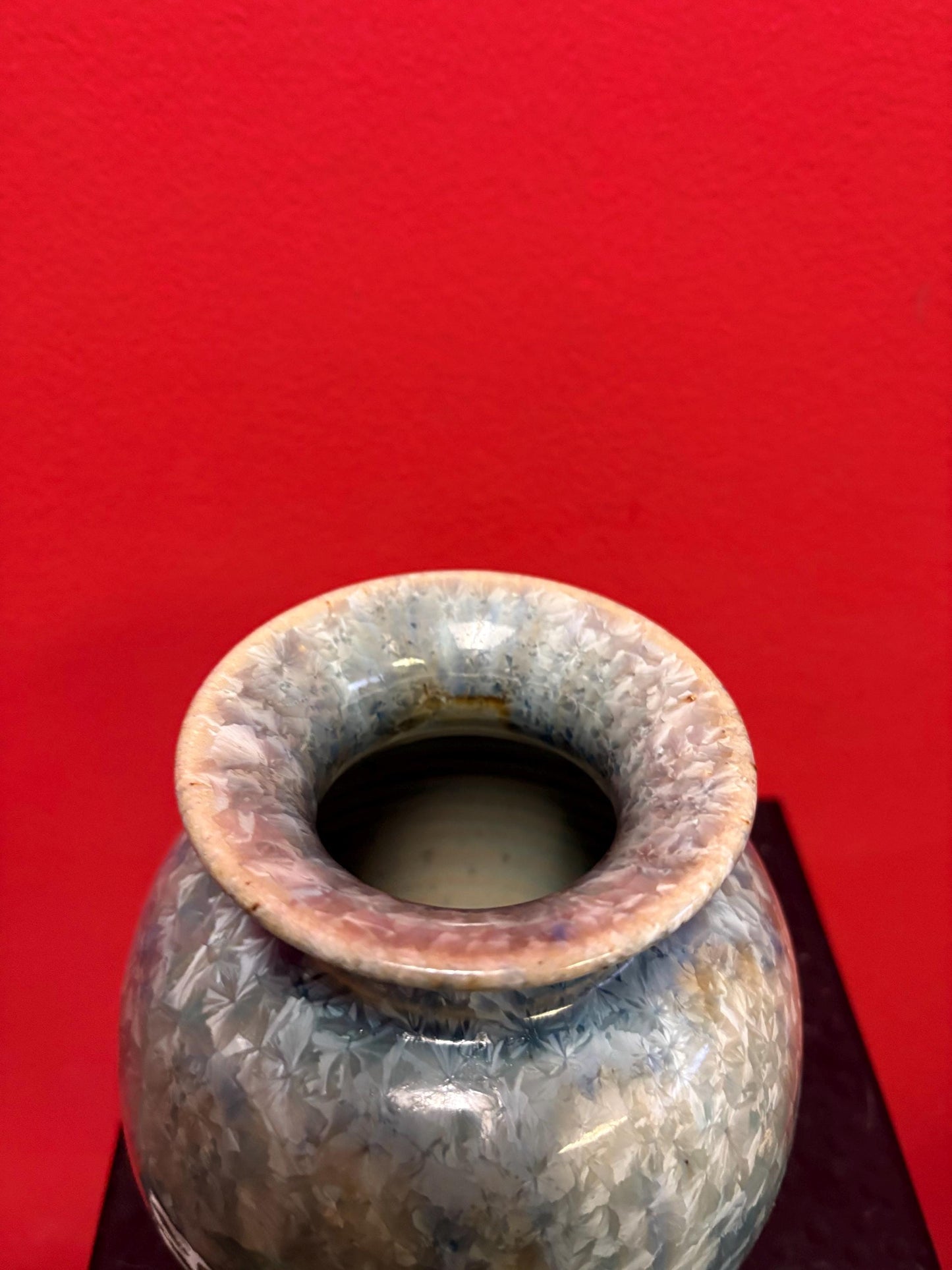 Canadian signed studio pottery 6 inch vase with amazing glaze  dynamite colour  great value