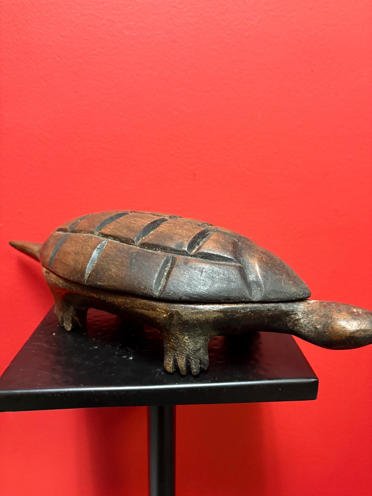 Lovely antique oceanic carved wooden turtle box very cool imagery and detail - great condition great gift  13 inches long  heavy