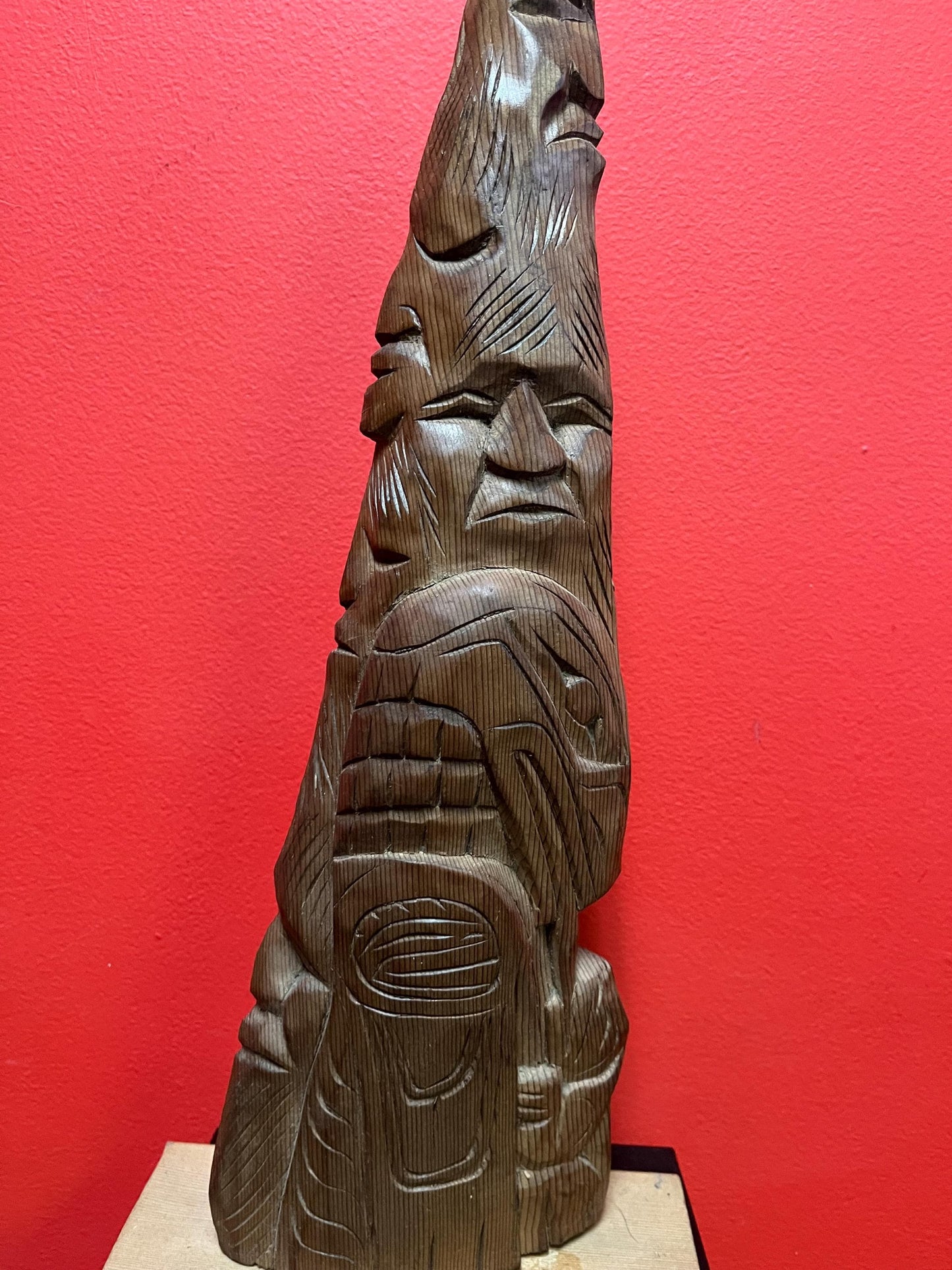 Beautiful 17 x 8 signed indigenous first nation Pacific Northwest coast cedar plaque on stand great imagery