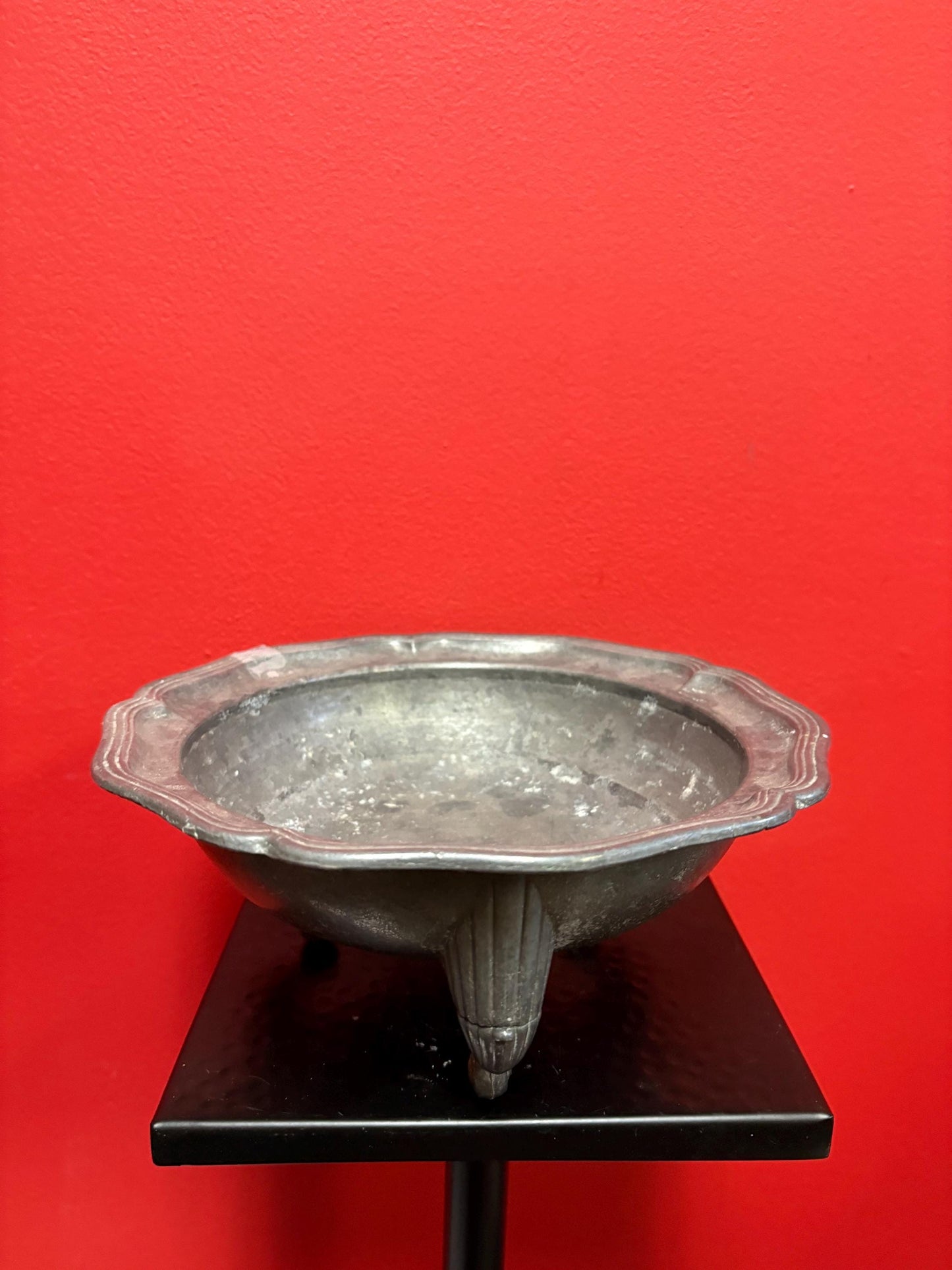 Beautiful antique English pewter bowl  good used condition and 9 x 4 high  really wonderful design