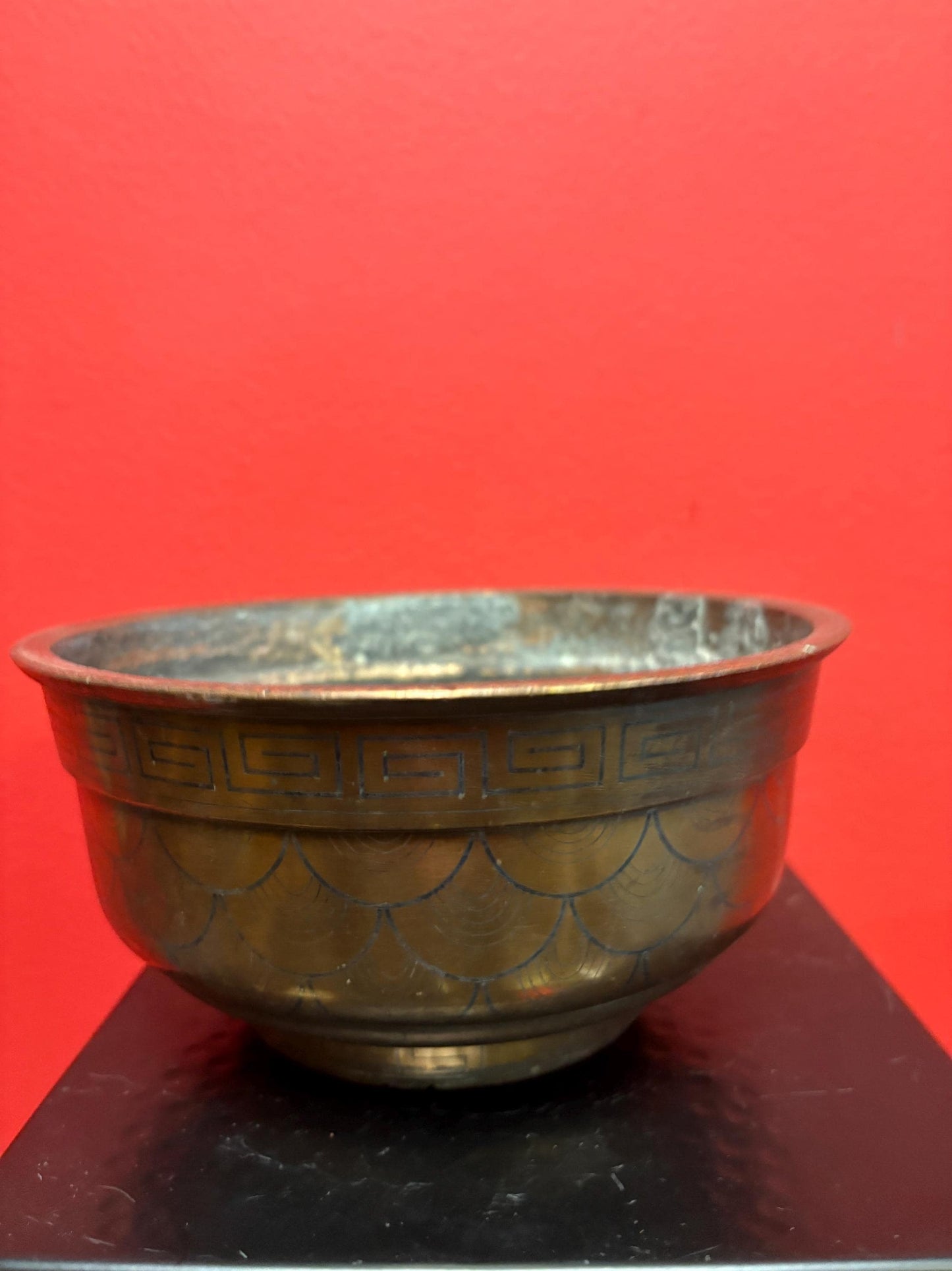 Heavy Chinese bronze bowl  7 x 4 high  lovely design and quality  great value