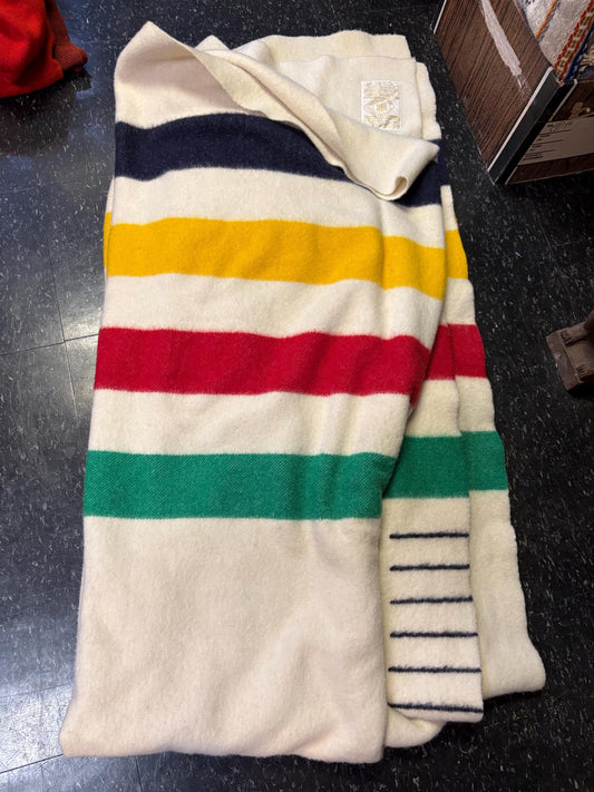 HBC Hudson Bay wool  blanket authentic with tag - 6pt massive queen size  wow  see photos