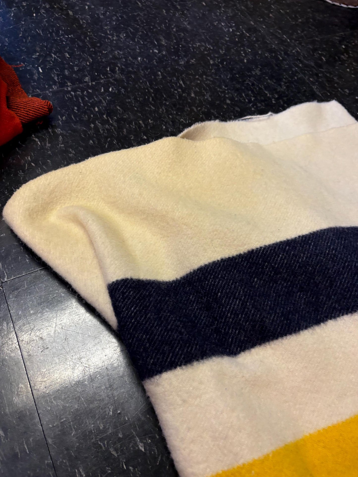 HBC Hudson Bay wool  blanket authentic with tag - 6pt massive queen size  wow  see photos