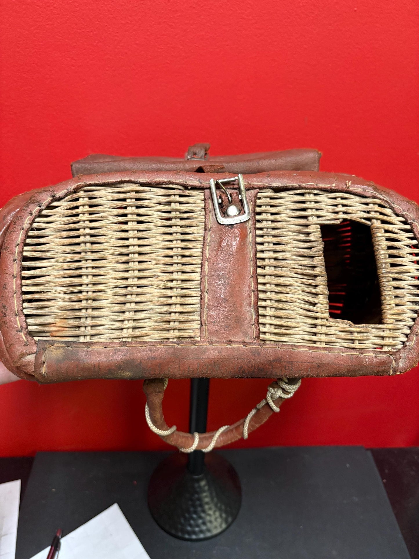 Beautiful antique Canadian fishing creel basket  15 x 6 x 8 high  excellent condition except broken buckle  antique beauty  gone fishin