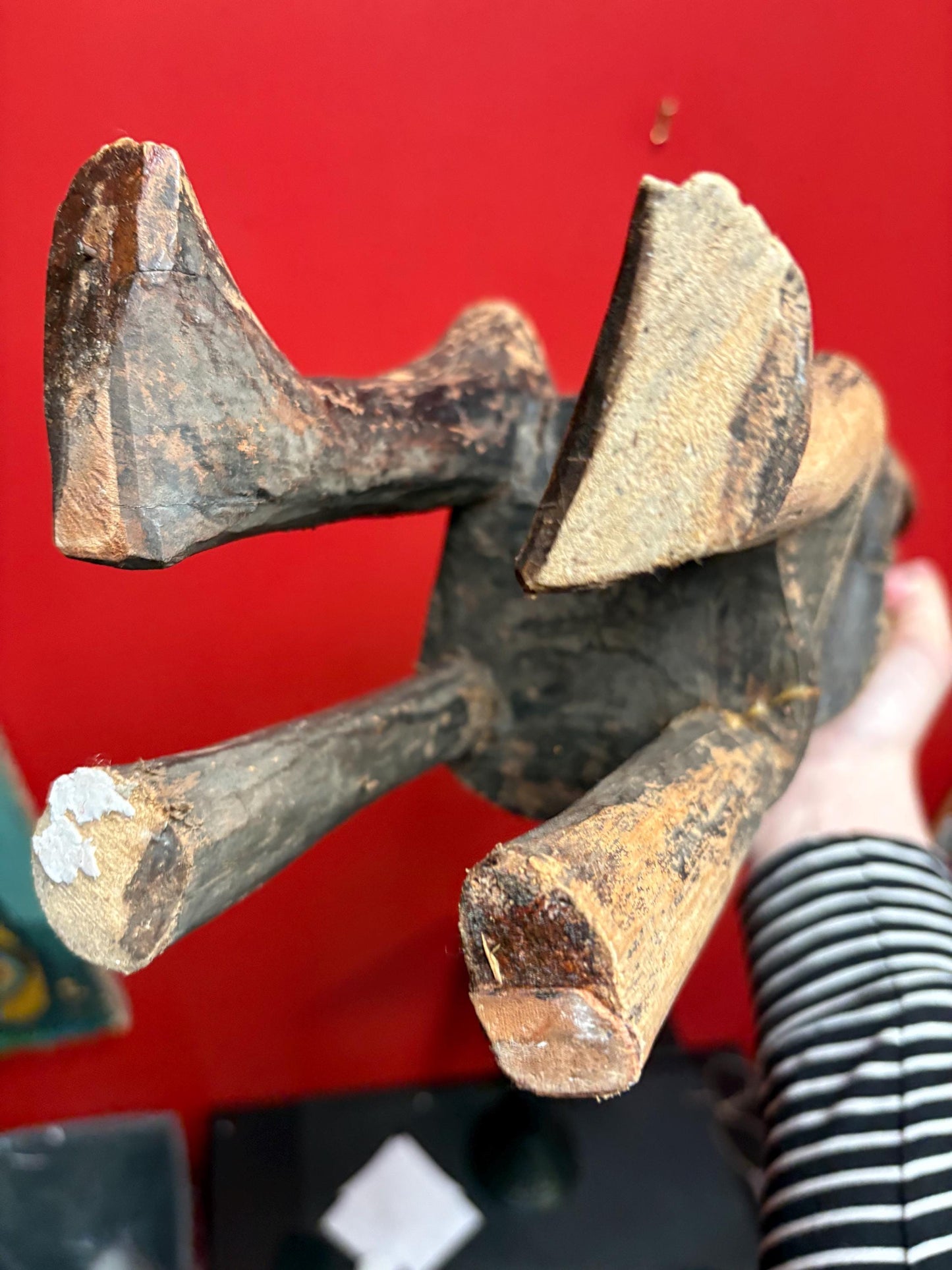 Stunning 32 inch tall antique Nigerian statue of a seated woman - fertility statue   great condition see photos  old beauty