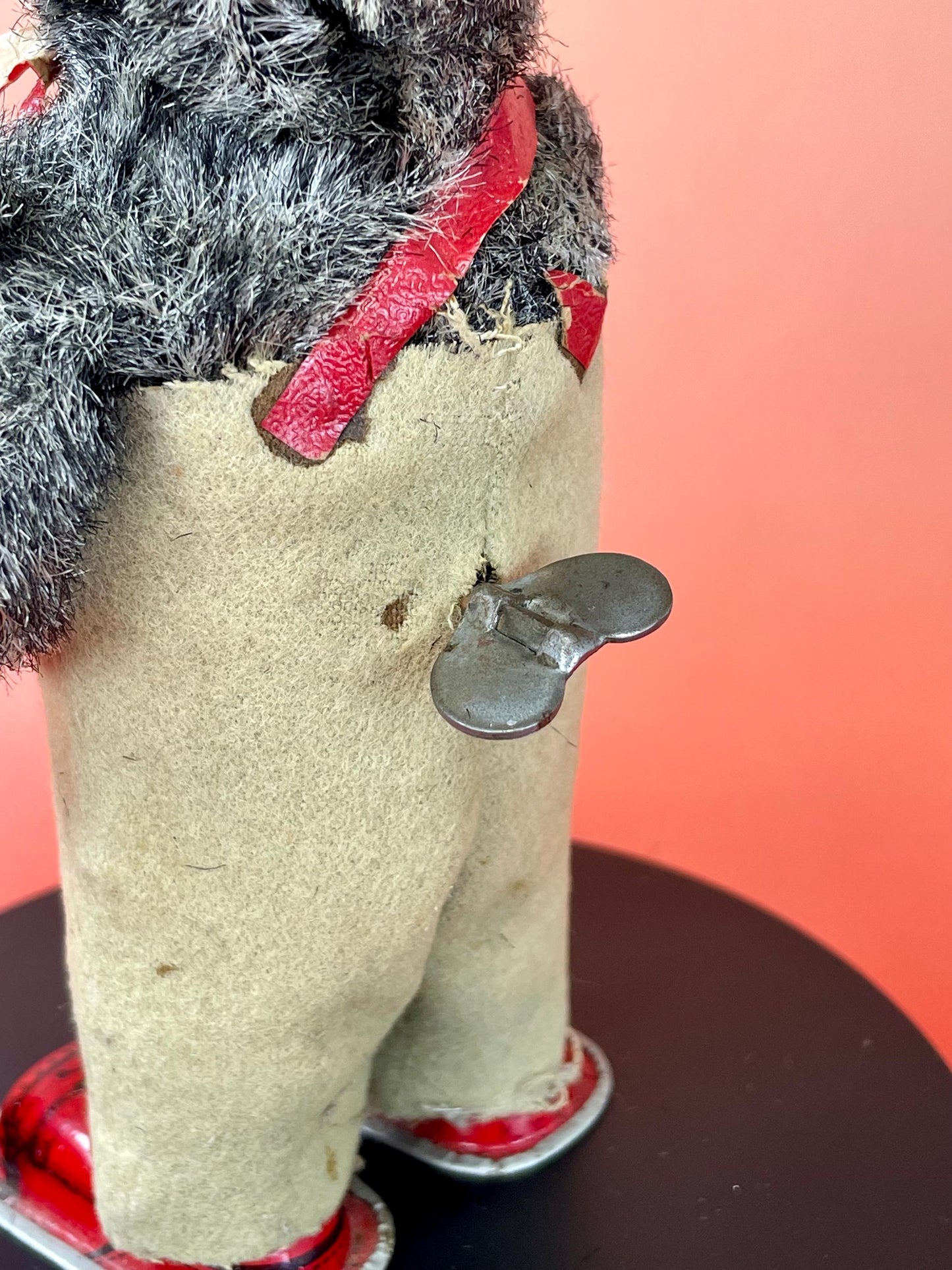 Adorable Vintage Wind-up Bear  So sweet!