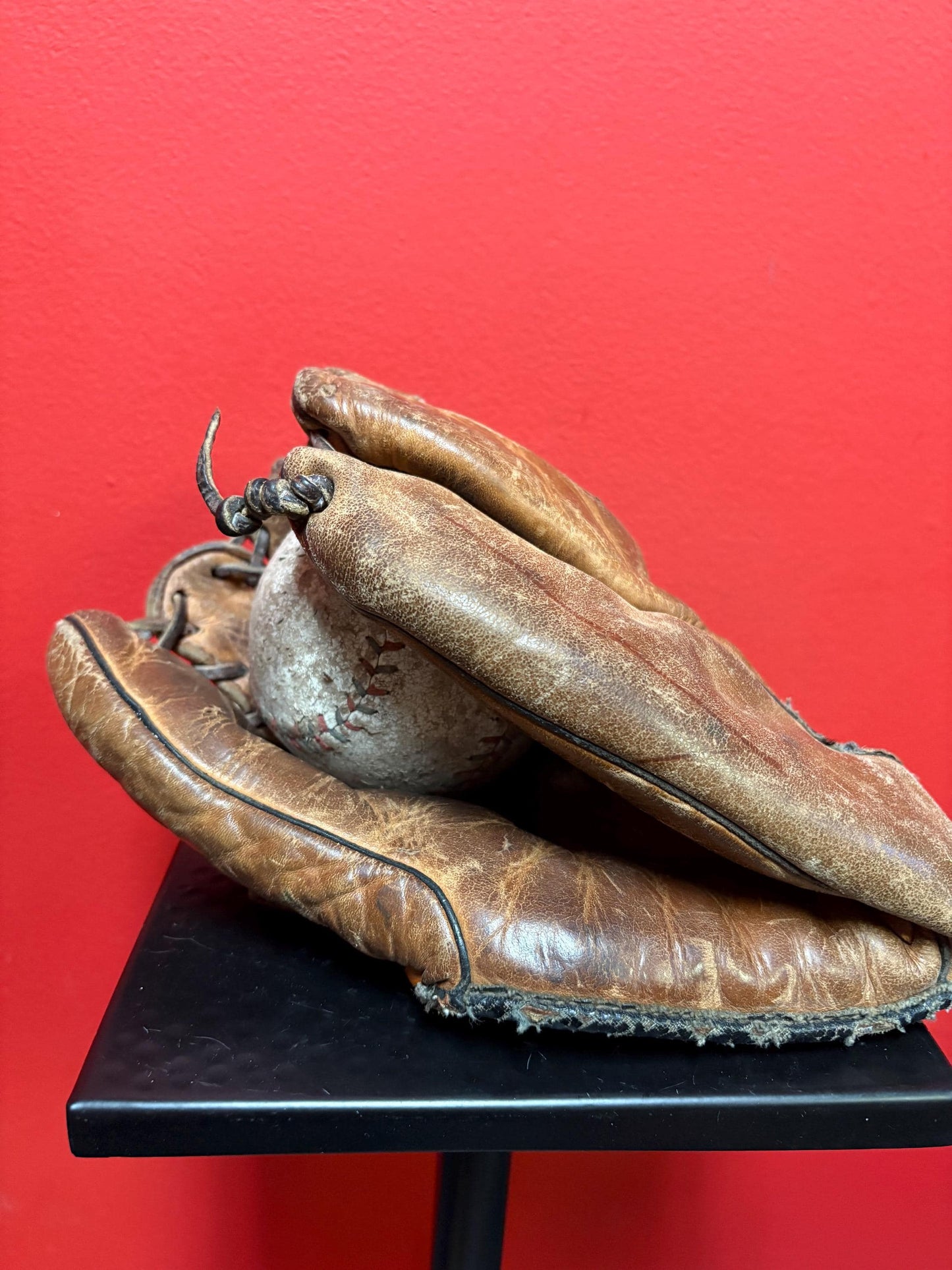 Beautiful cooper works leather baseball glove and ball  1940s ish  wow  good antique condition