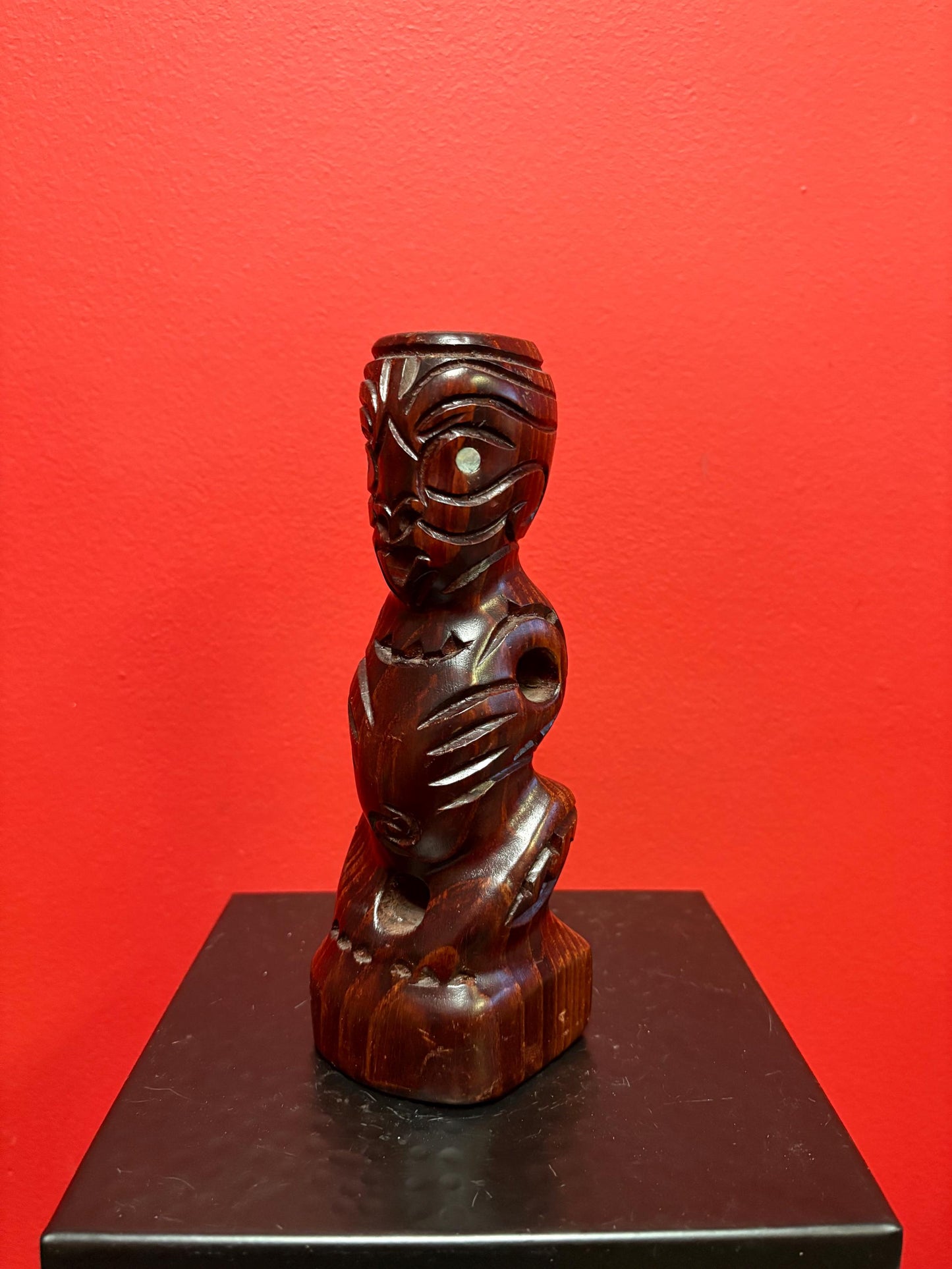 Beautiful indigenous New Zealand aboriginal Maori  statue with Abalone eyes  8 inches tall  lovely piece