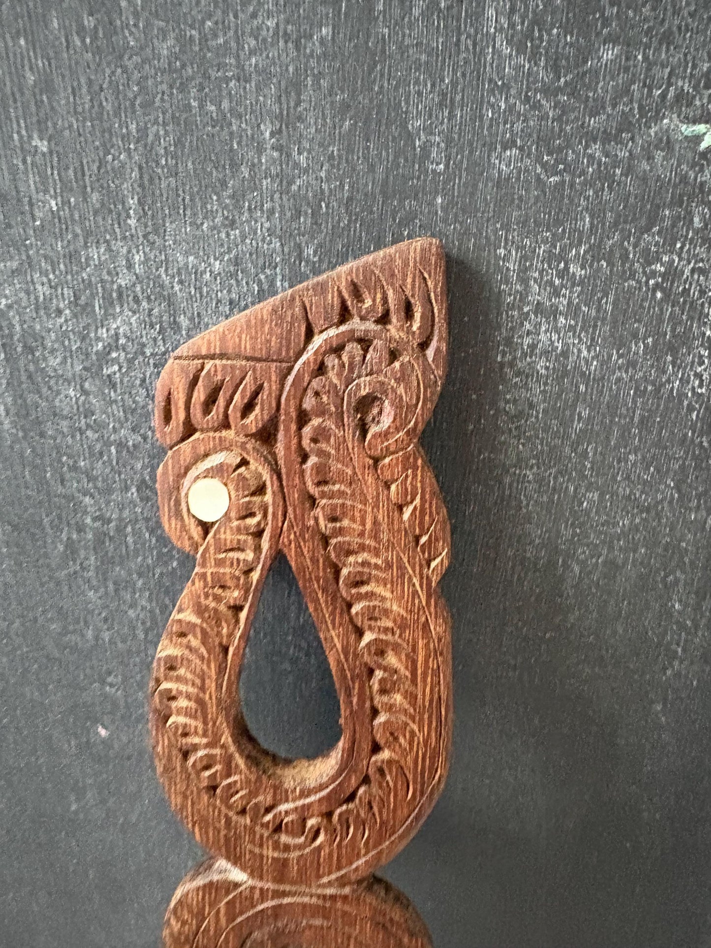 Indigenous New Zealand aboriginal  Maori intricately carved salad server pair  abalone insets  wow  14 and 16 inches long perfect gift -