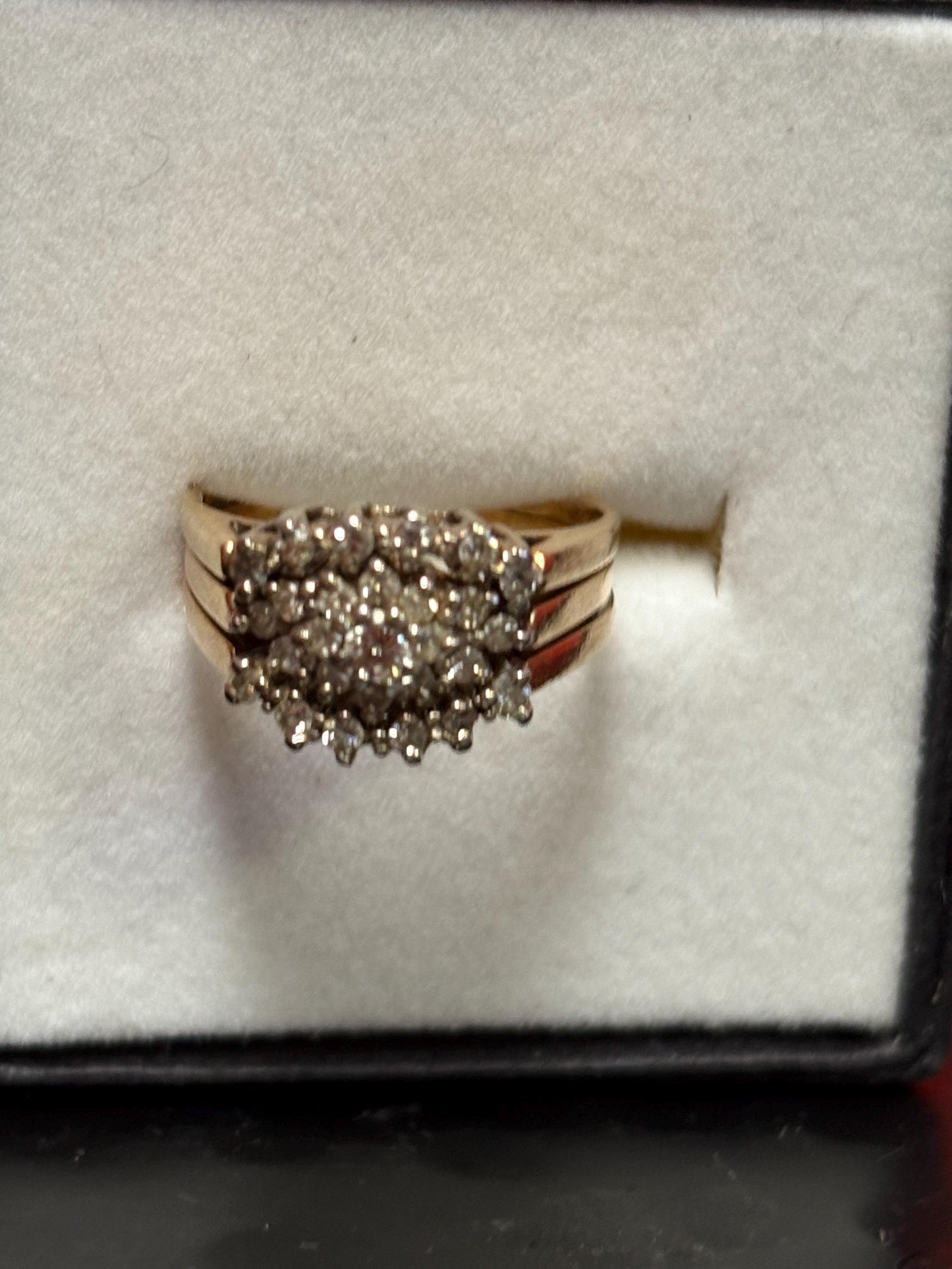 Stunning art deco 10 K gold and  amethyst ring  great design size 9.5  B -