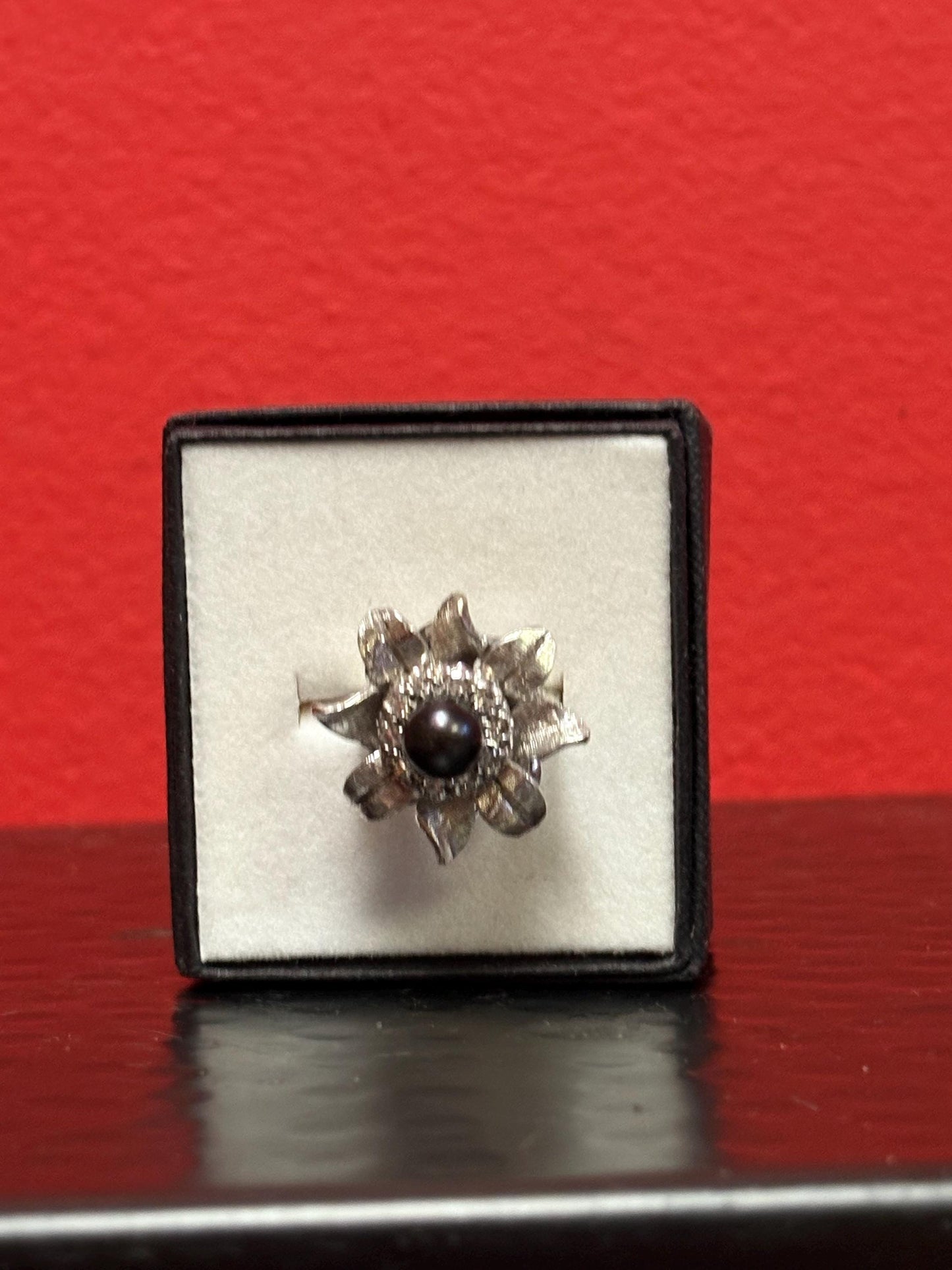 Fabulous 14 karat white gold, diamond, and black pearl ring  statement piece  tiny fingers rejoice - size 4.5  B -