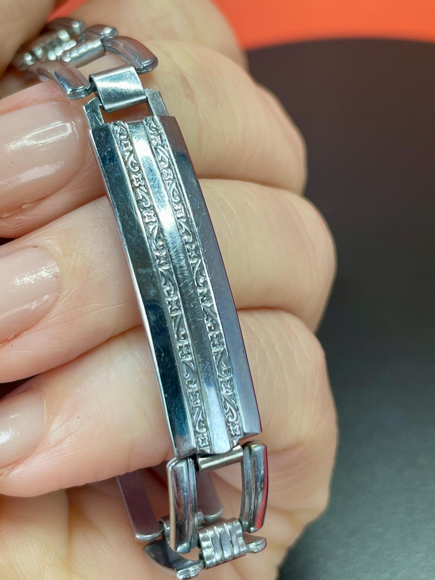 Lovely vintage Art Deco Style Silver coloured watch  not sure if it works so as is  good project and great value