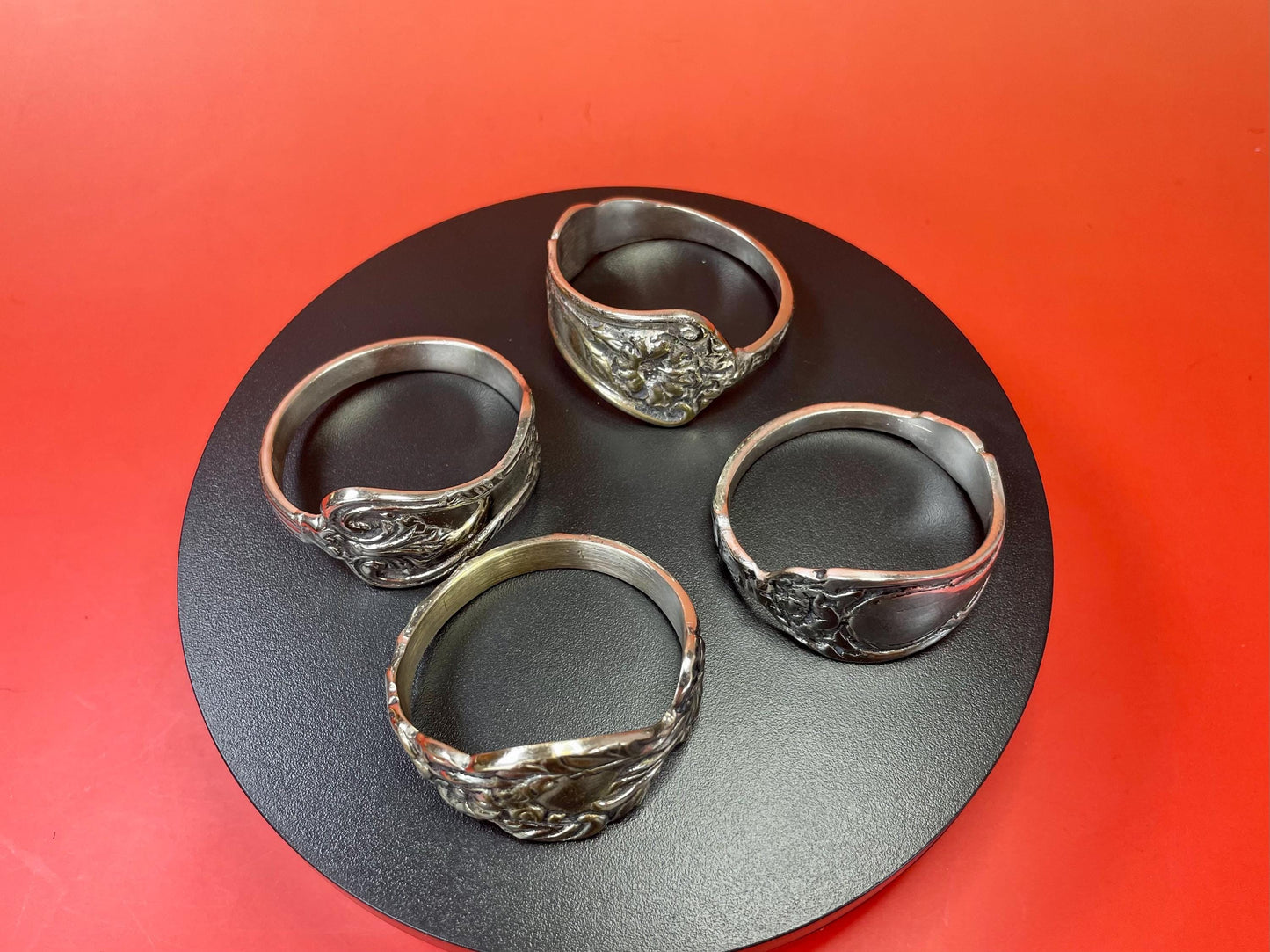 Set of 4 Metal Napkin Rings