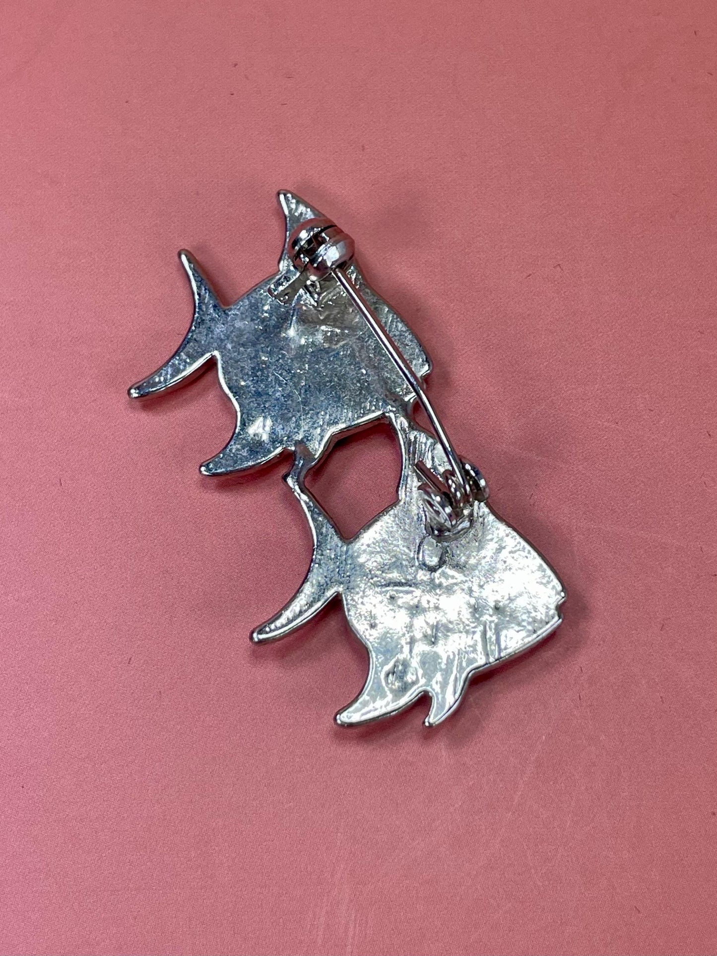 Cute Untested Silver Fish brooch