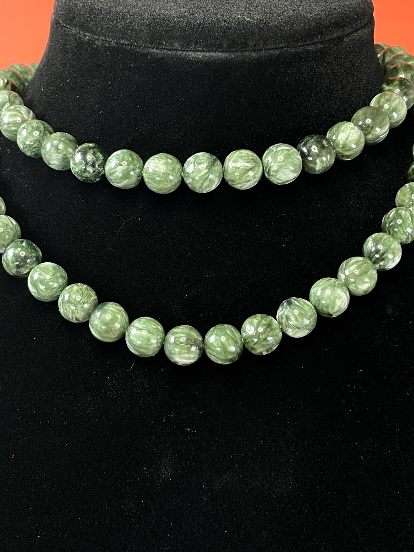 Cool Green Glass Beaded Necklace  no clasp