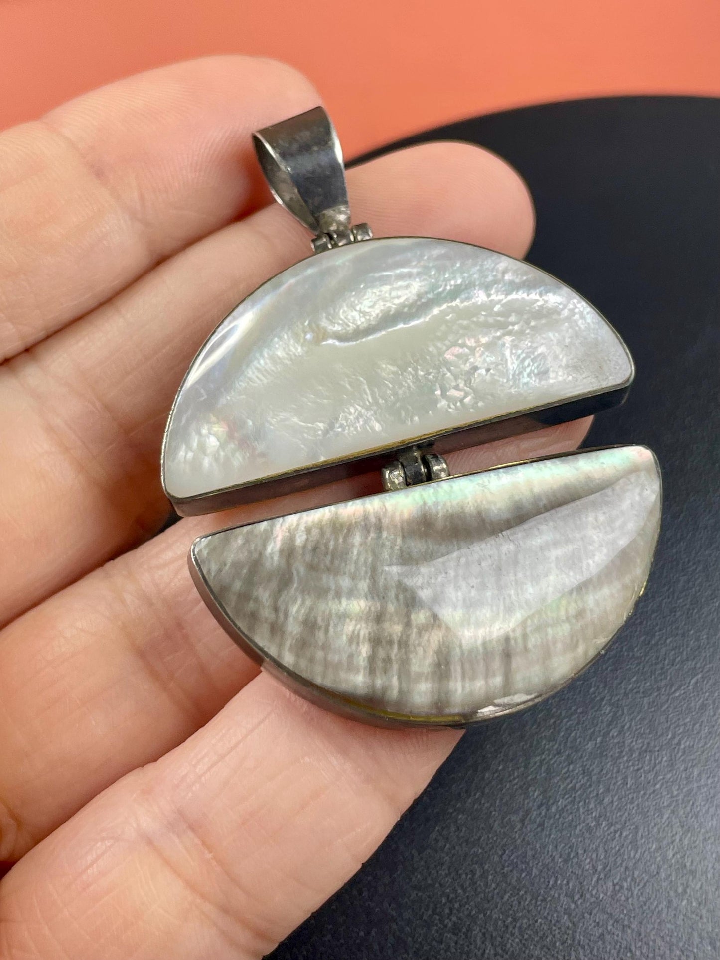 A Lovely 2 inch Silver and Abalone Pendant perfect gift