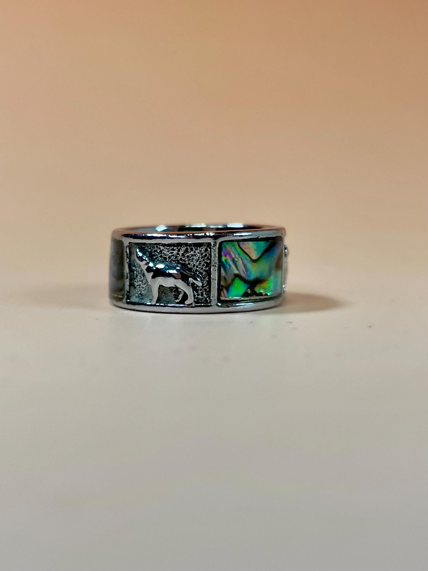 Size 6 Sterling Silver and Abalone ring  Wolf Design - B