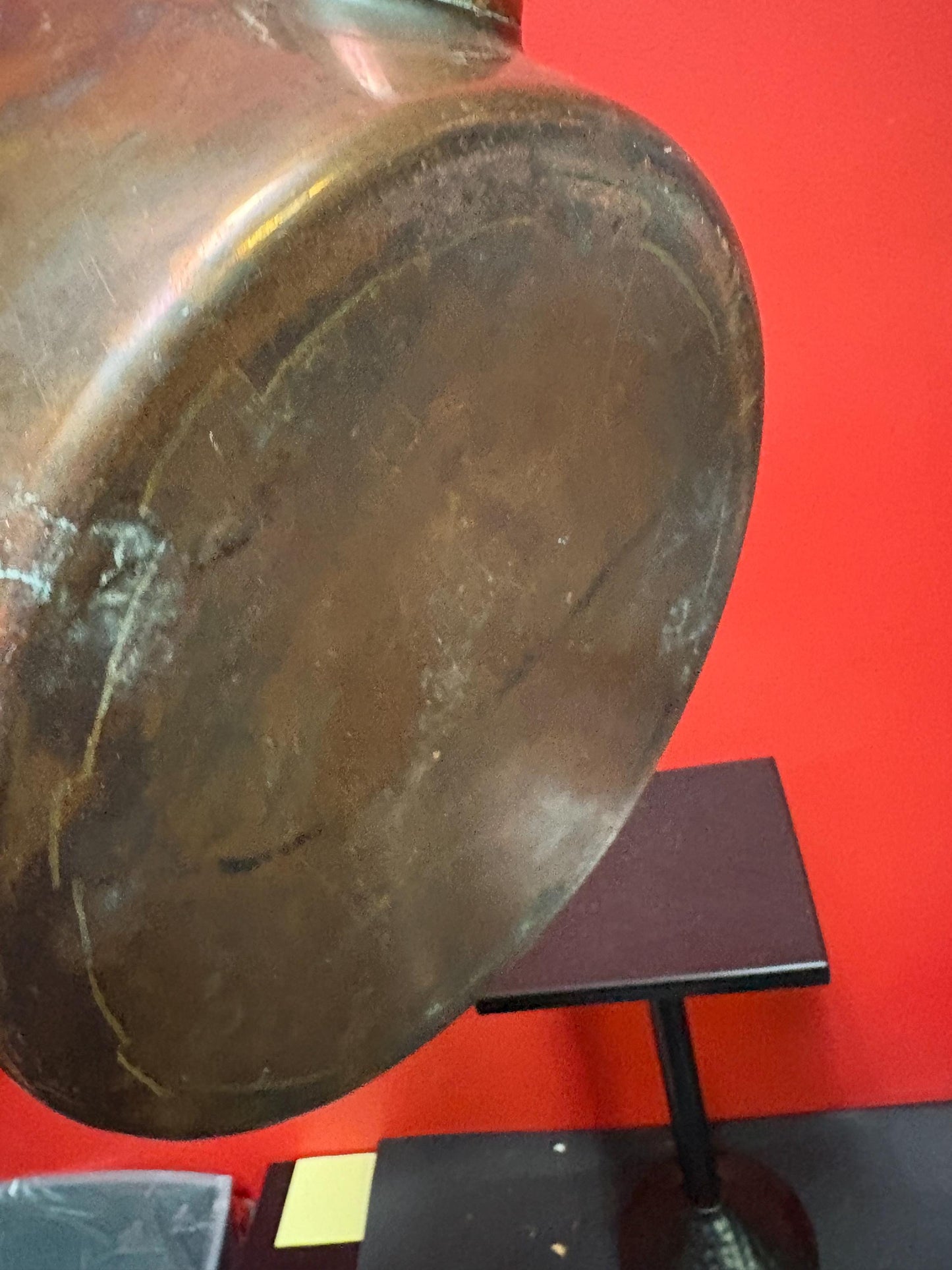 Absolutely beautiful 19 century English copper kettle - great patina and fabulous condition 12 x 12“  super decor or gift