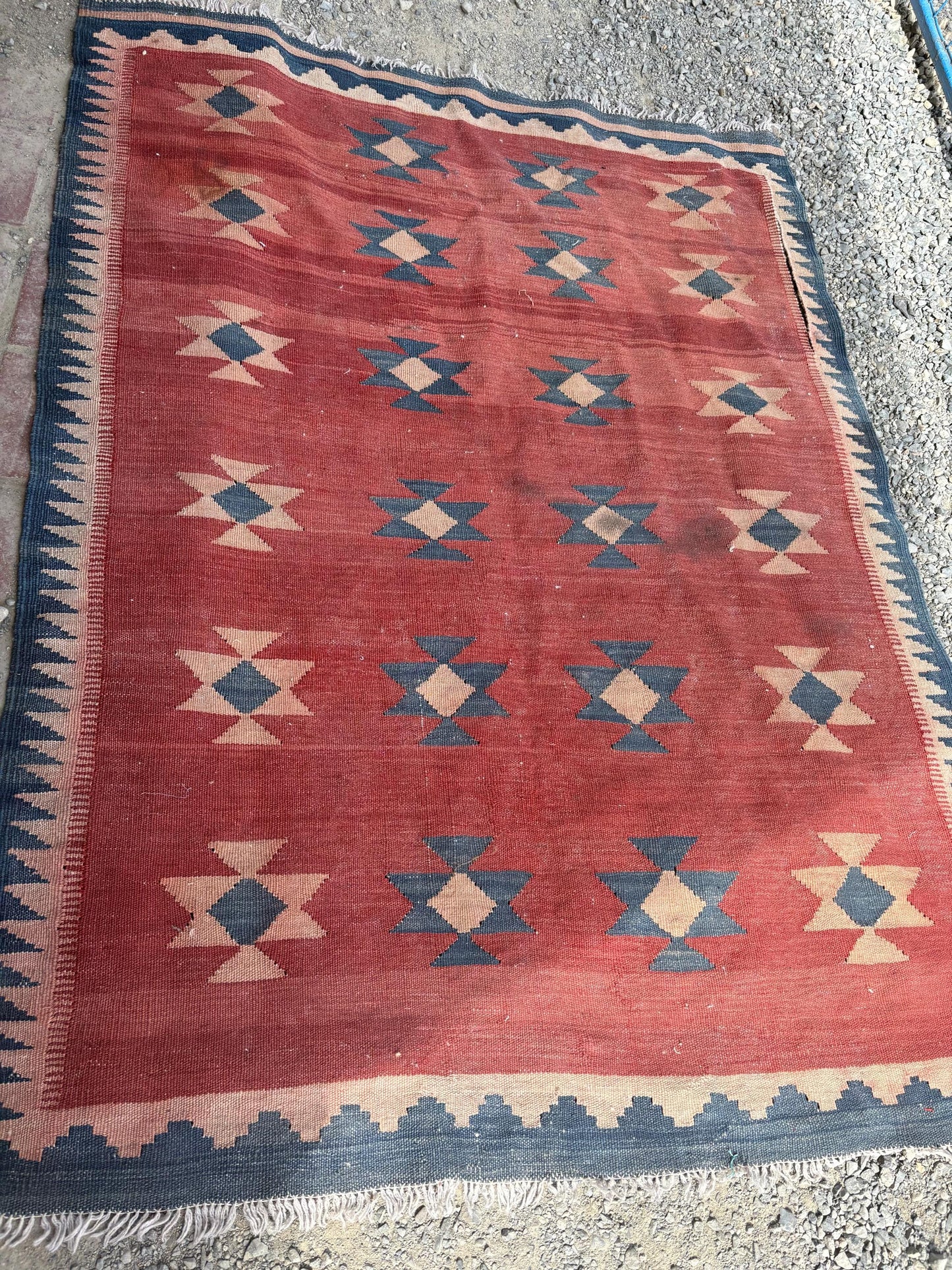 Stunning 65 x 48 antique Navajo wool rug - as is  see photos  perfect for high traffic space  great value