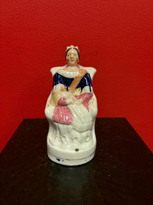Beautiful  rare antique 6 inch tall Staffordshire statue of Queen Victoria and the Prince   great condition  1841  wow