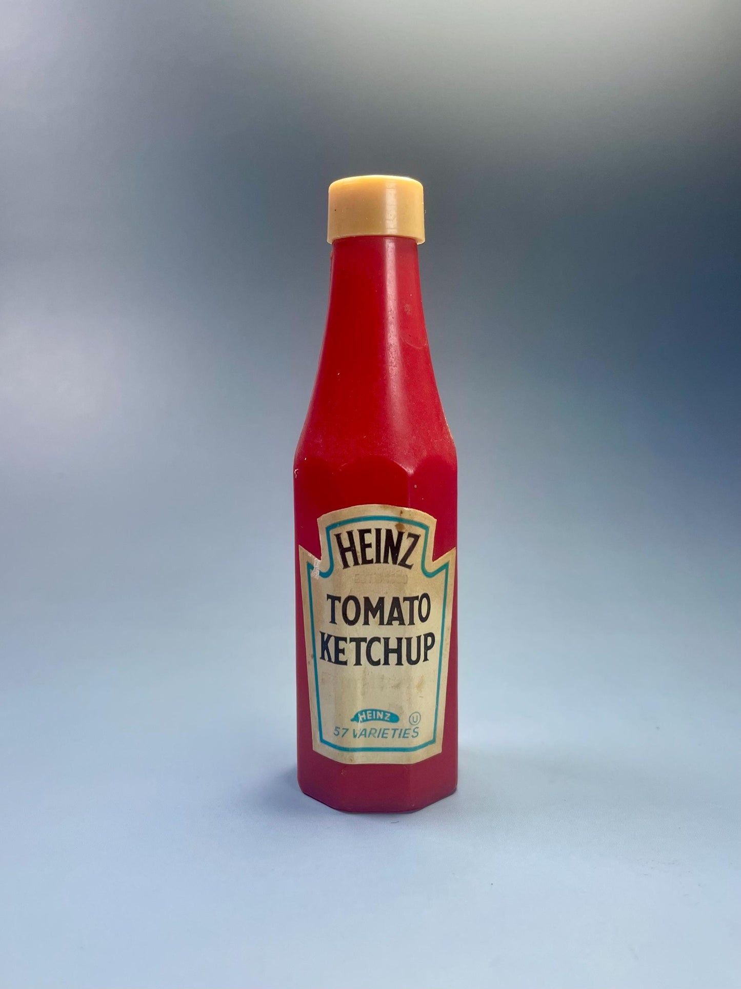 Cool Vintage 1950s Heinz Ketchup bottle Salt Shaker