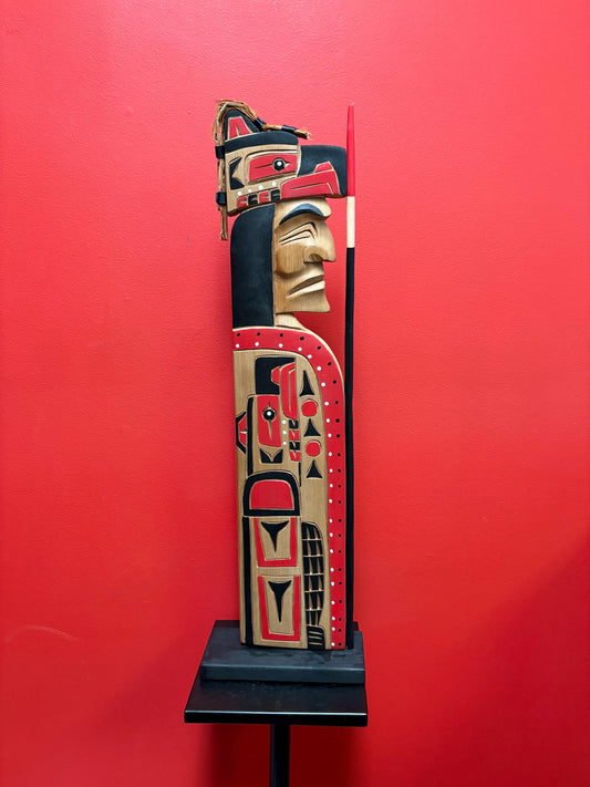 Beautiful indigenous first nation  Squamish artist Bradley Joseph JR Thunderbird chief statue on stand  great detail  24 inches tall