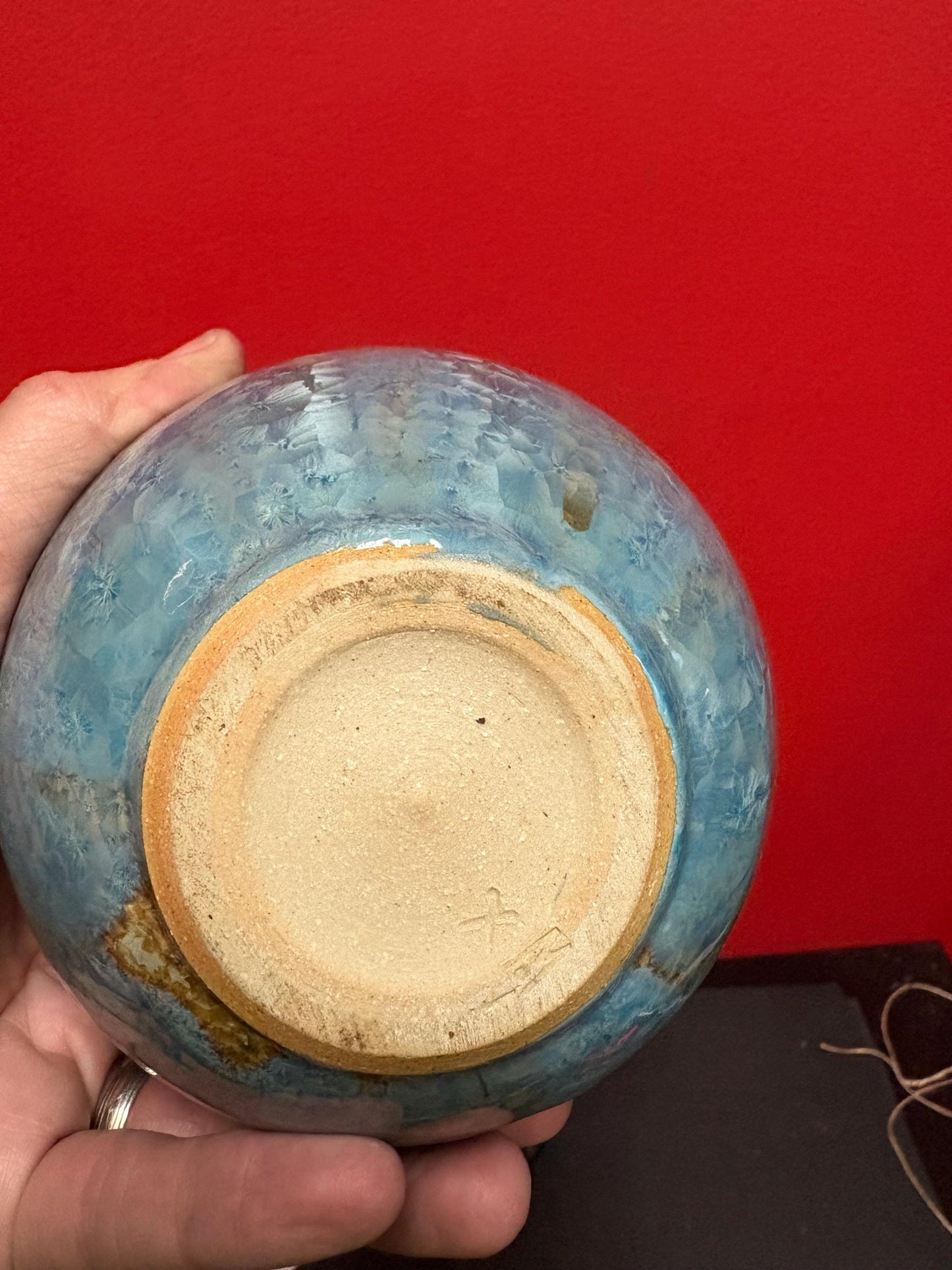 Canadian signed studio pottery 6 inch vase with amazing glaze  dynamite colour  great value