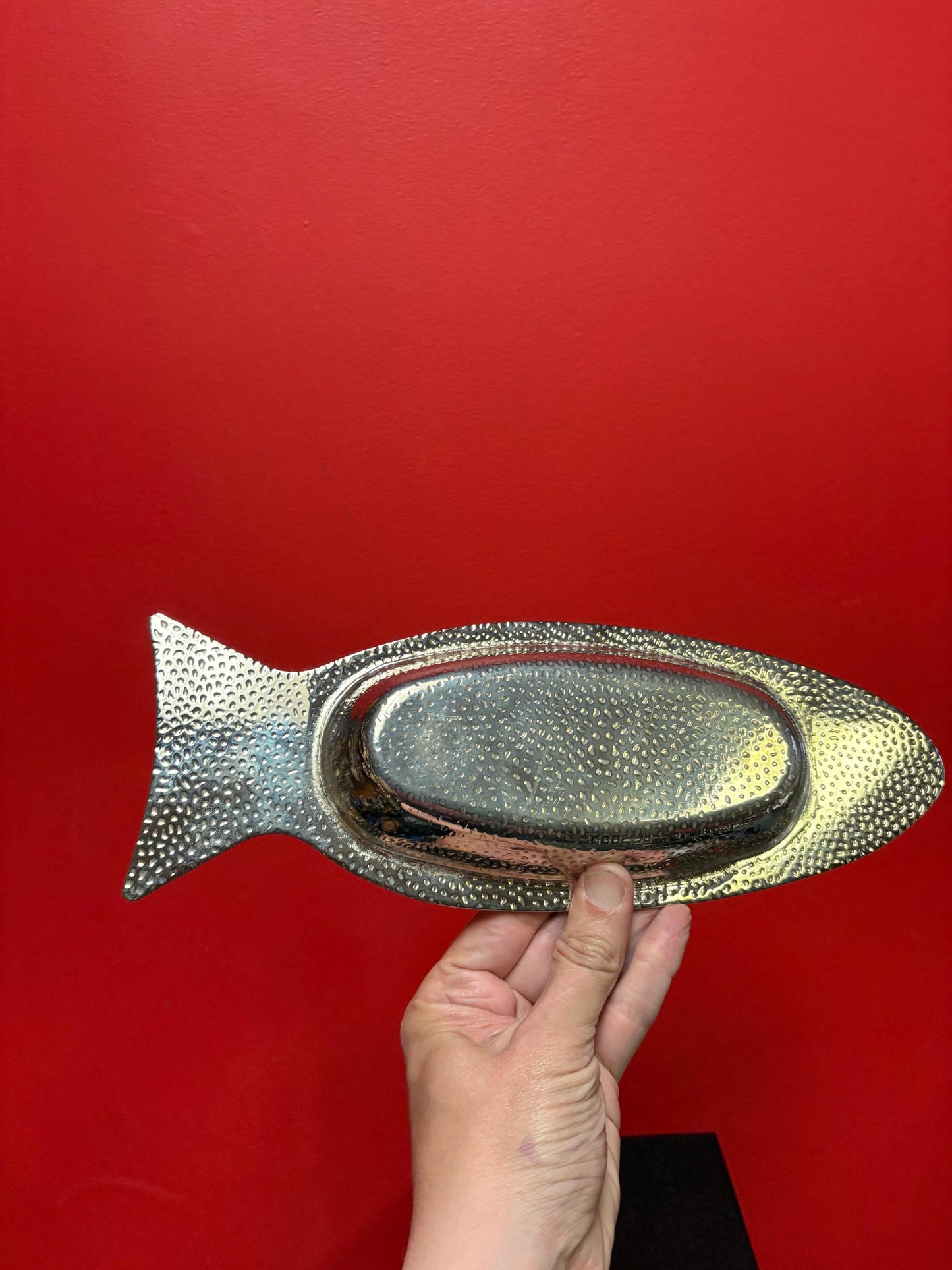 Lovely 12 x 5 inch wide silver plate native First Nations salmon plate   great quality and wonderful gift -