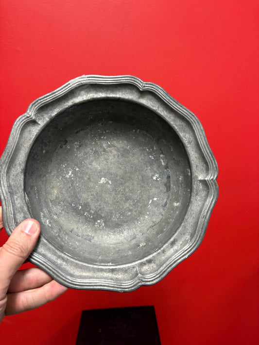 Beautiful antique English pewter bowl  good used condition and 9 x 4 high  really wonderful design