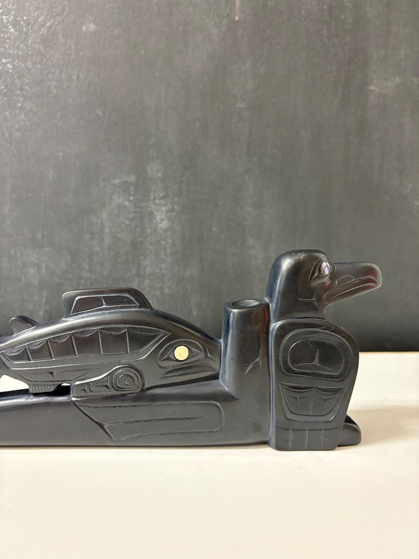 Stunning rare Haida argillite Glen Pollard pipe  most amazing detail and condition   museum quality  the best  8 x 3.5 inches high