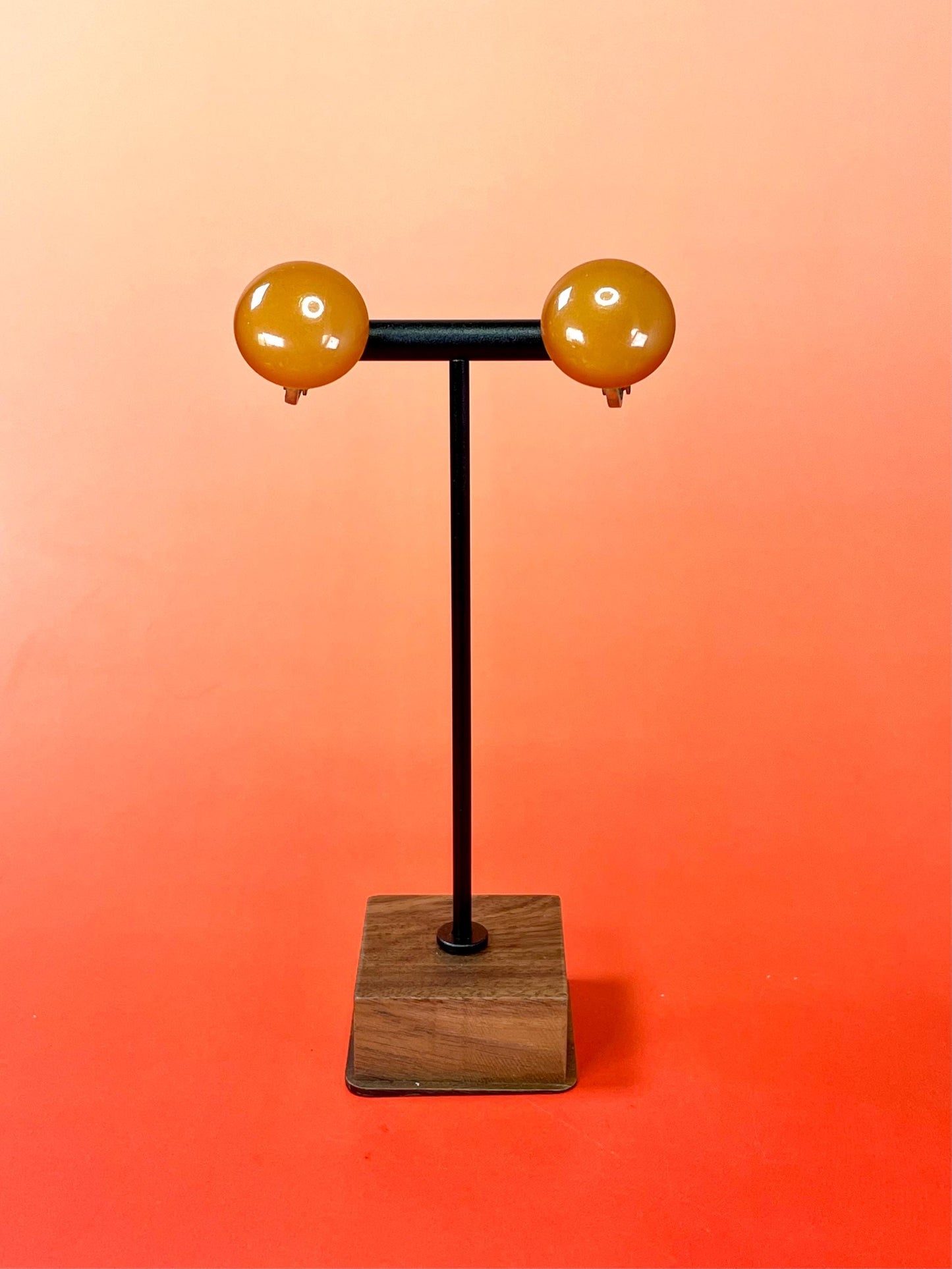 Vintage .75 inch Amber clip-on Earrings