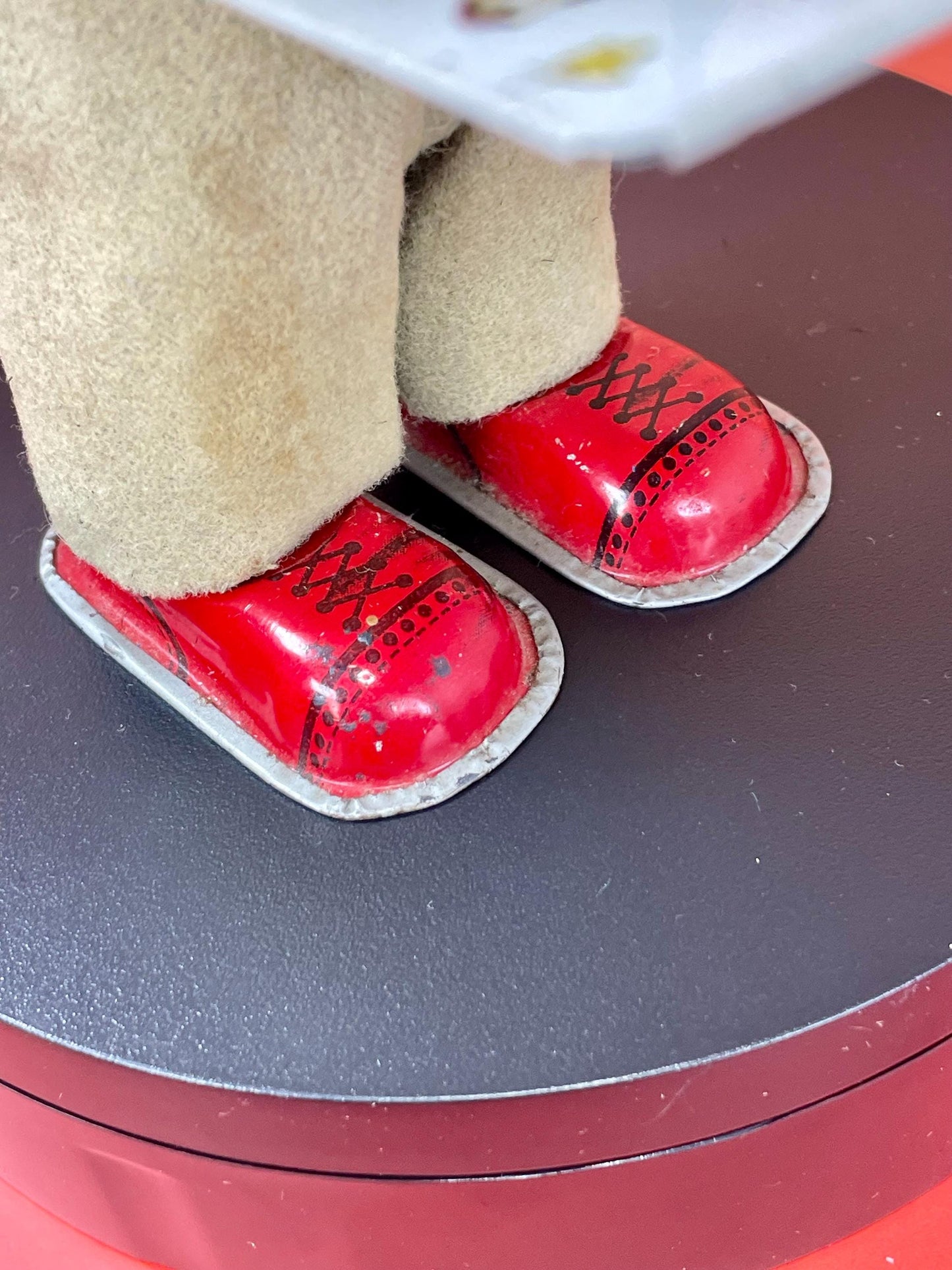 Adorable Vintage Wind-up Bear  So sweet!