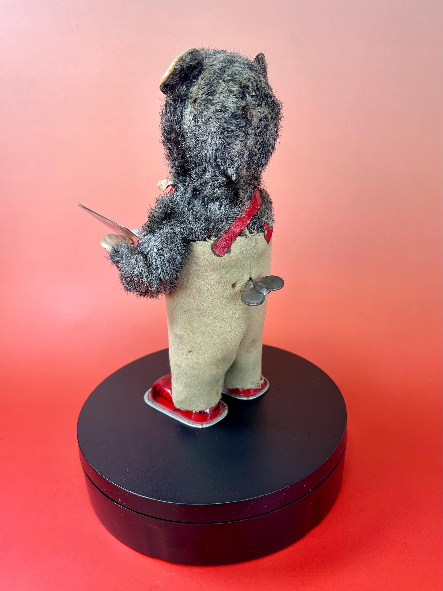 Adorable Vintage Wind-up Bear  So sweet!