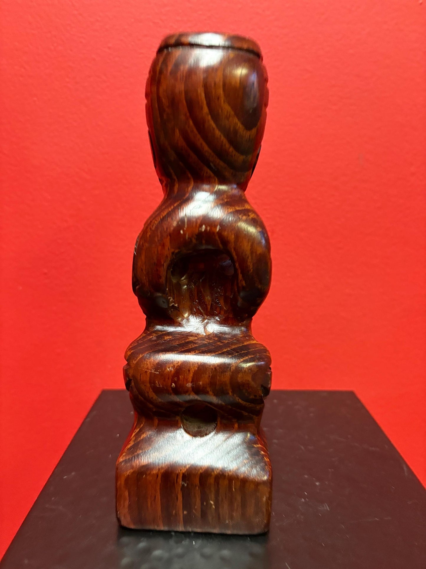 Beautiful indigenous New Zealand aboriginal Maori  statue with Abalone eyes  8 inches tall  lovely piece