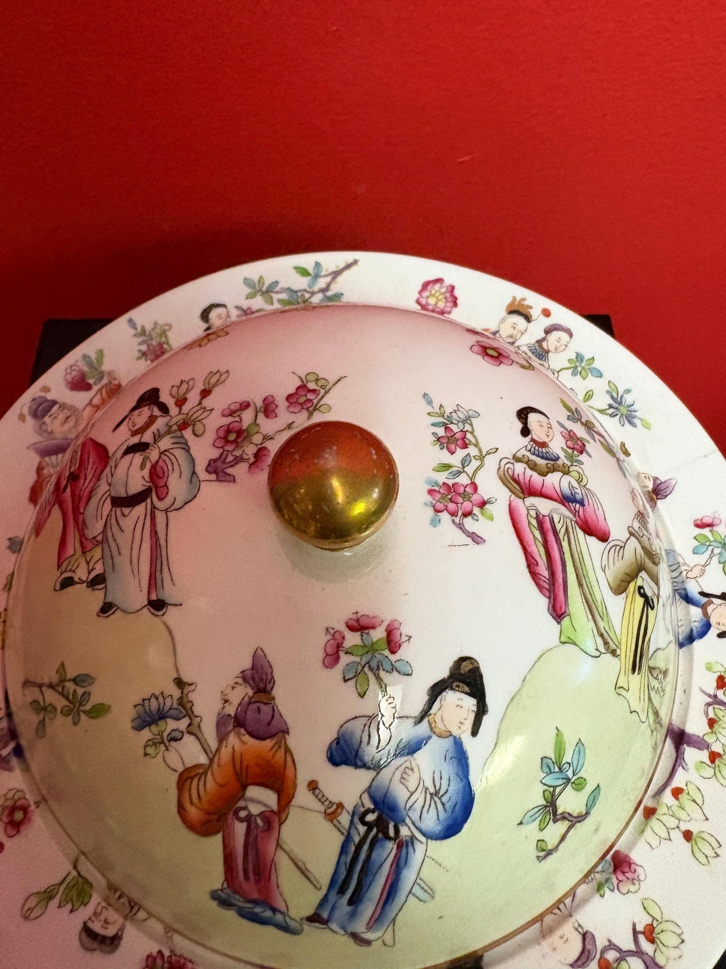 Beautiful antique Spode porcelain 1820s covered muffin dish - tiny crack  Asian decoration  wonderful cabinet piece - great value