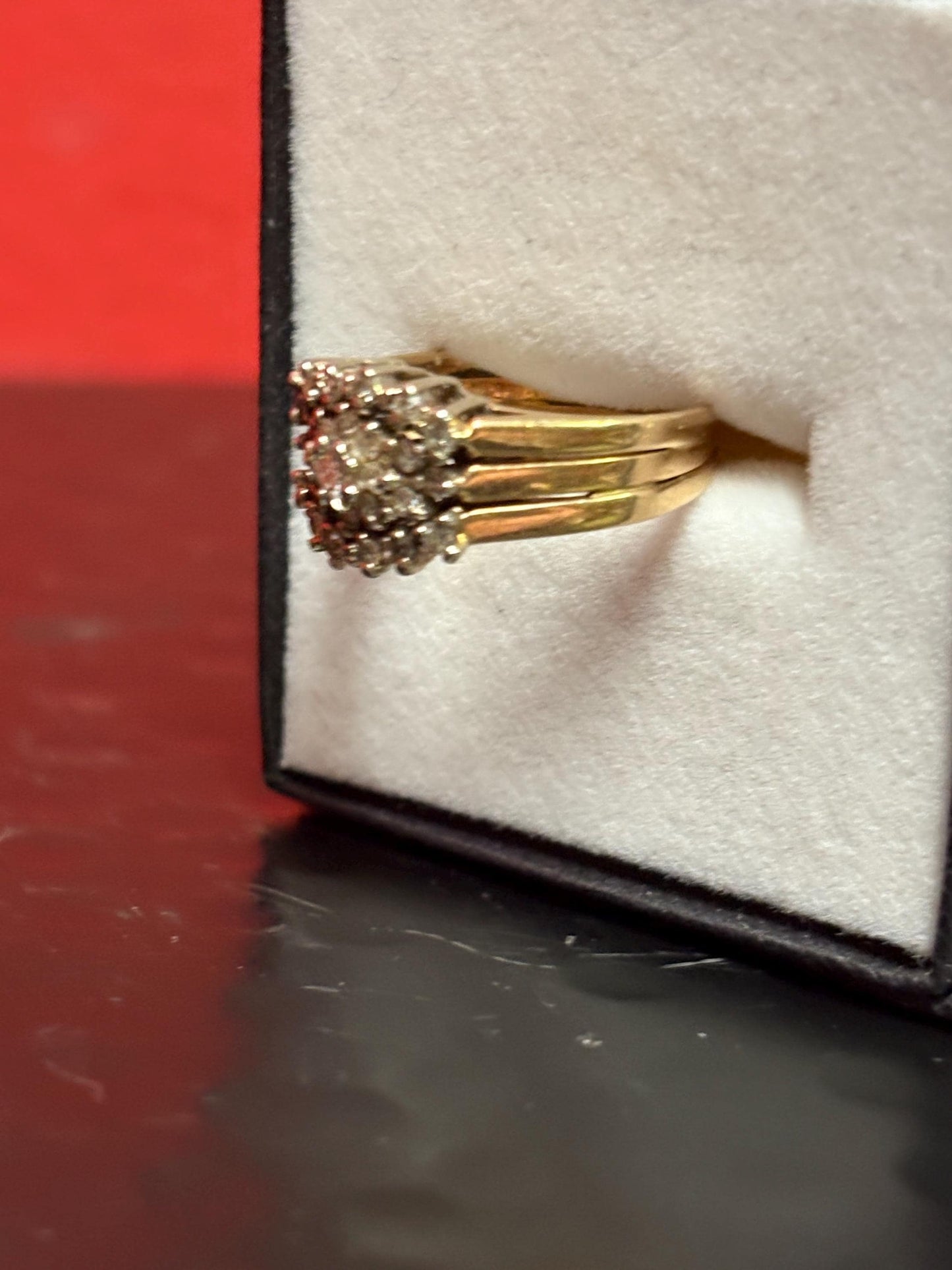 Stunning art deco 10 K gold and  amethyst ring  great design size 9.5  B -