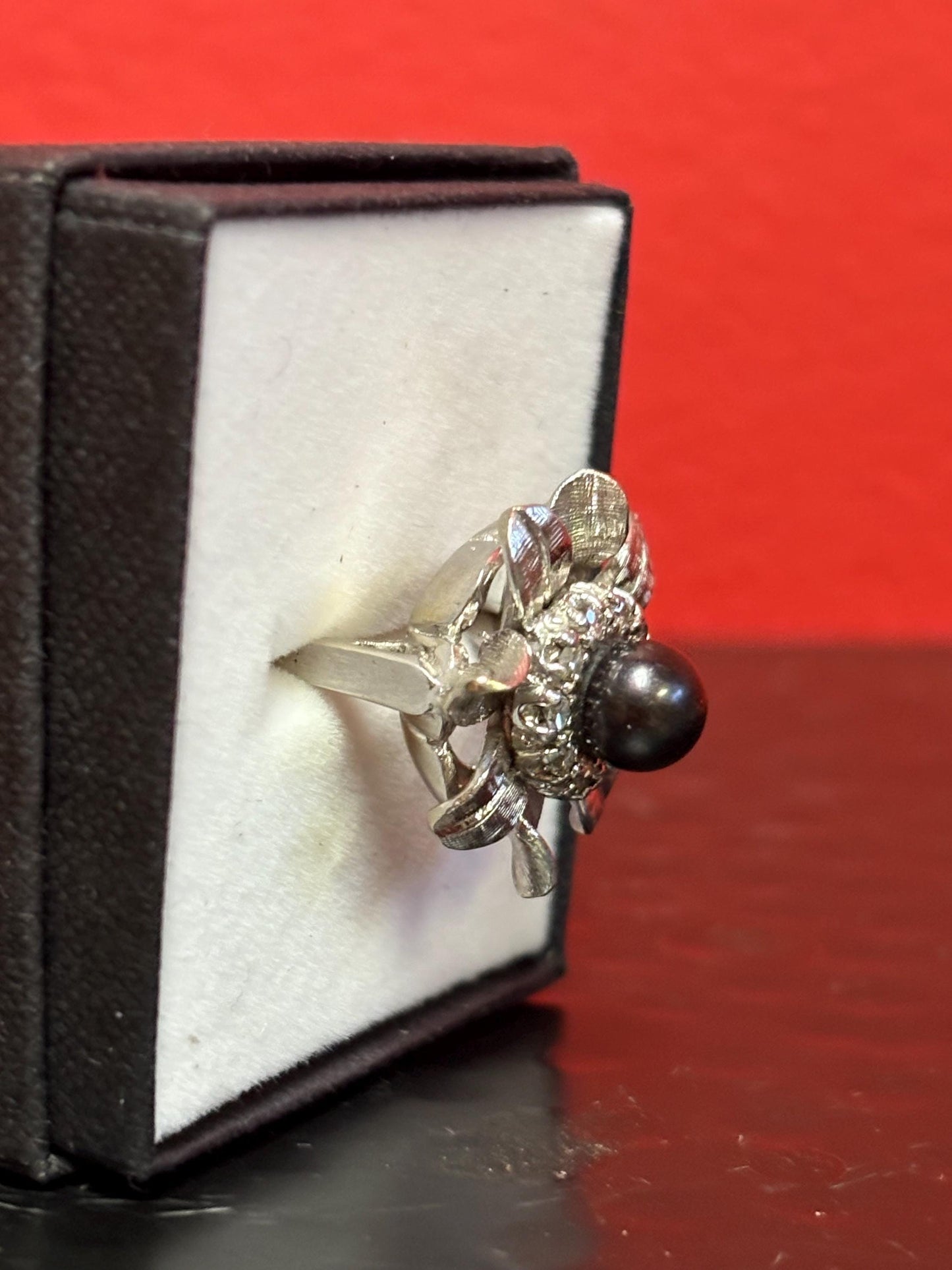 Fabulous 14 karat white gold, diamond, and black pearl ring  statement piece  tiny fingers rejoice - size 4.5  B -